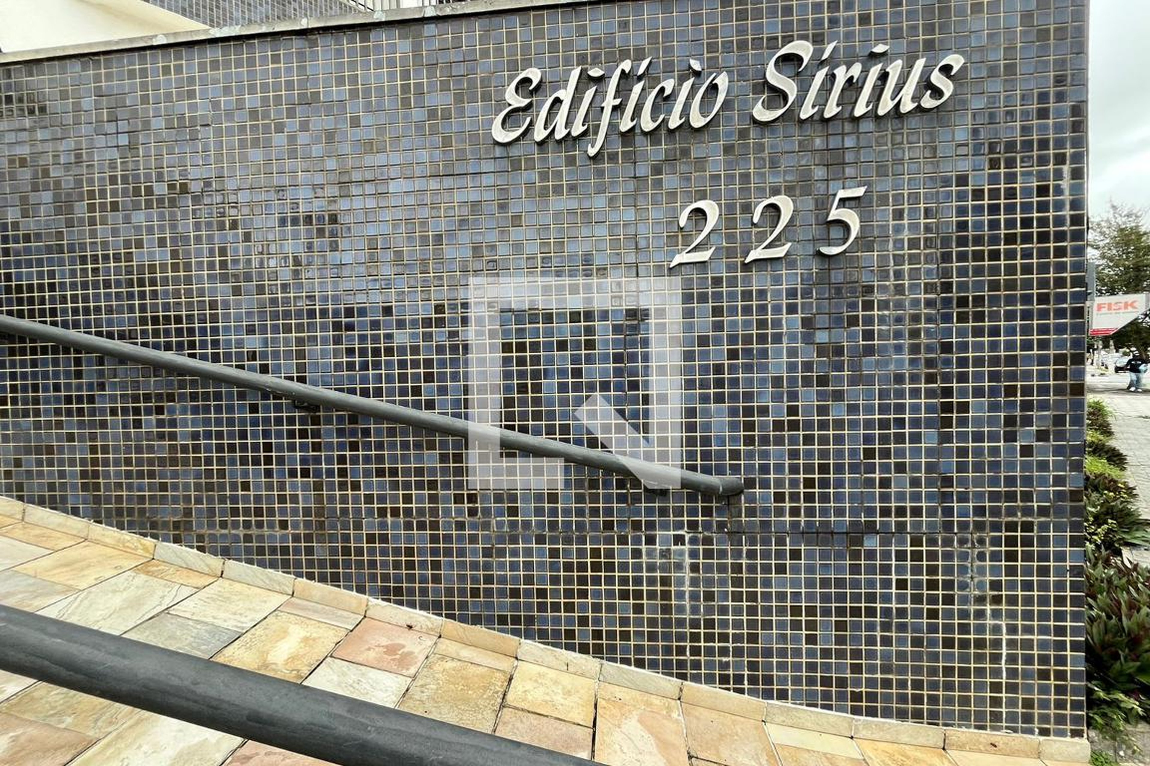 Fachada Condomínio em Rua Tiradentes, 225