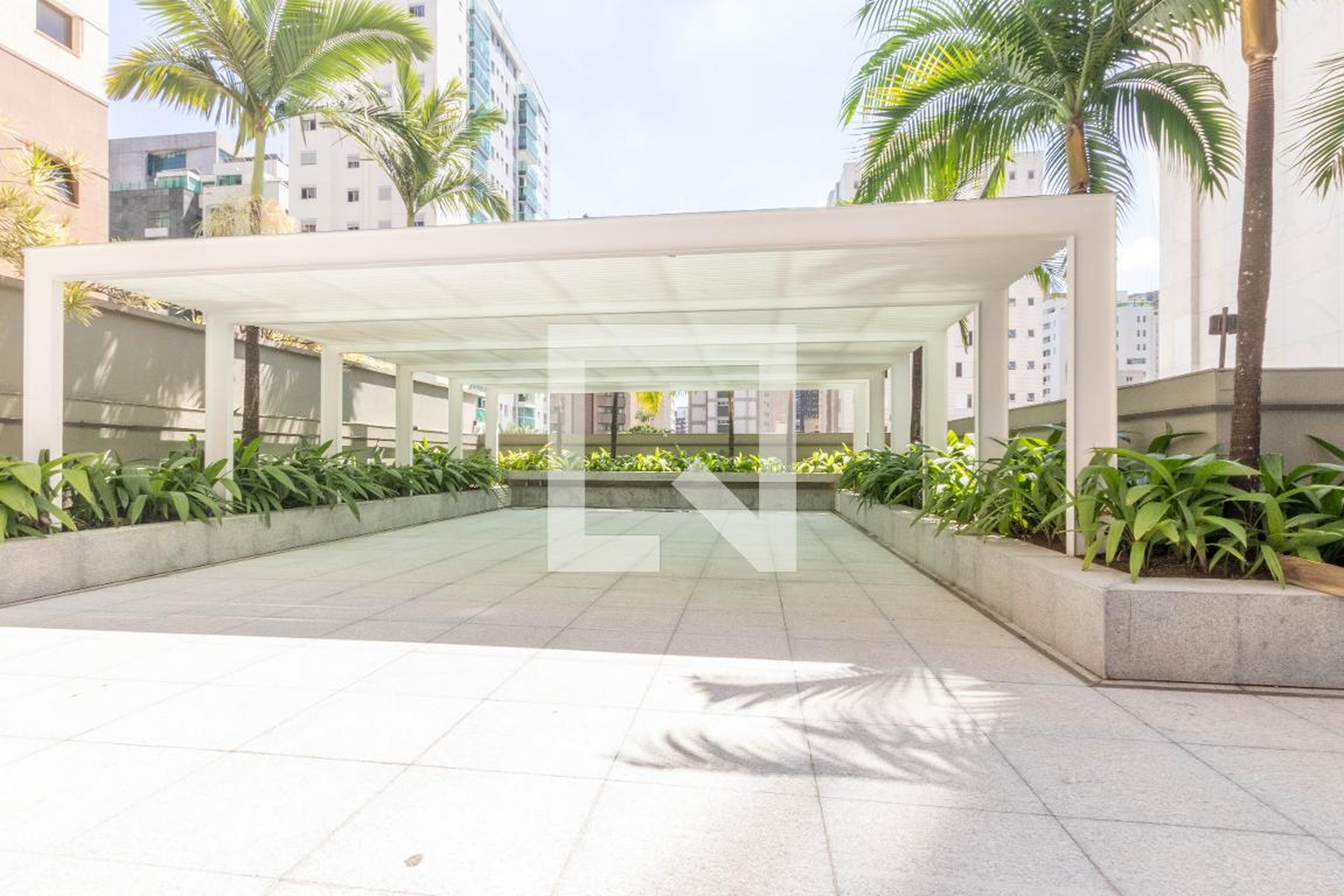 Área externa - Edifício Santiago de Compostela