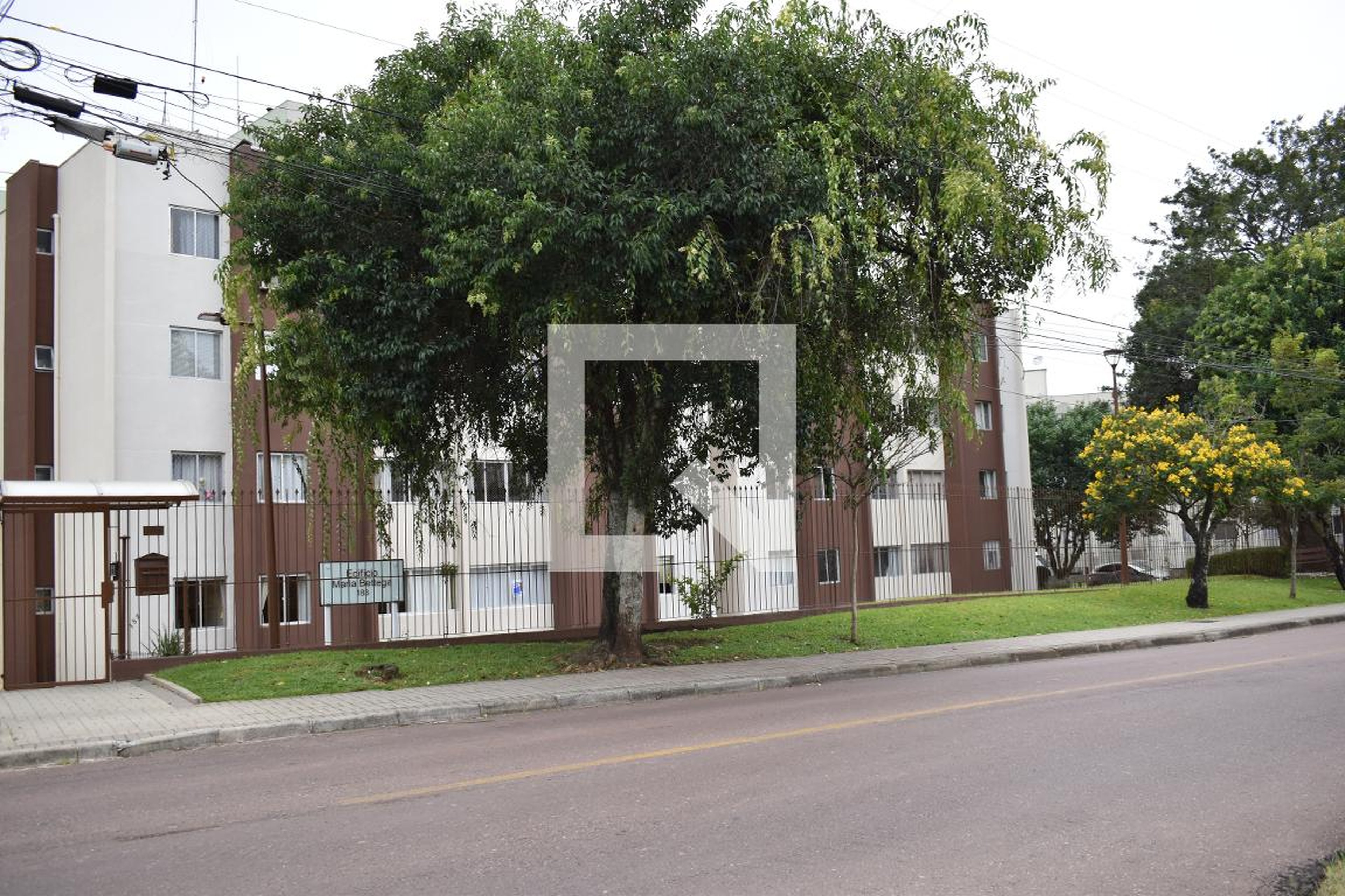 Fachada Condomínio em Rua Doutor José Palú, 183