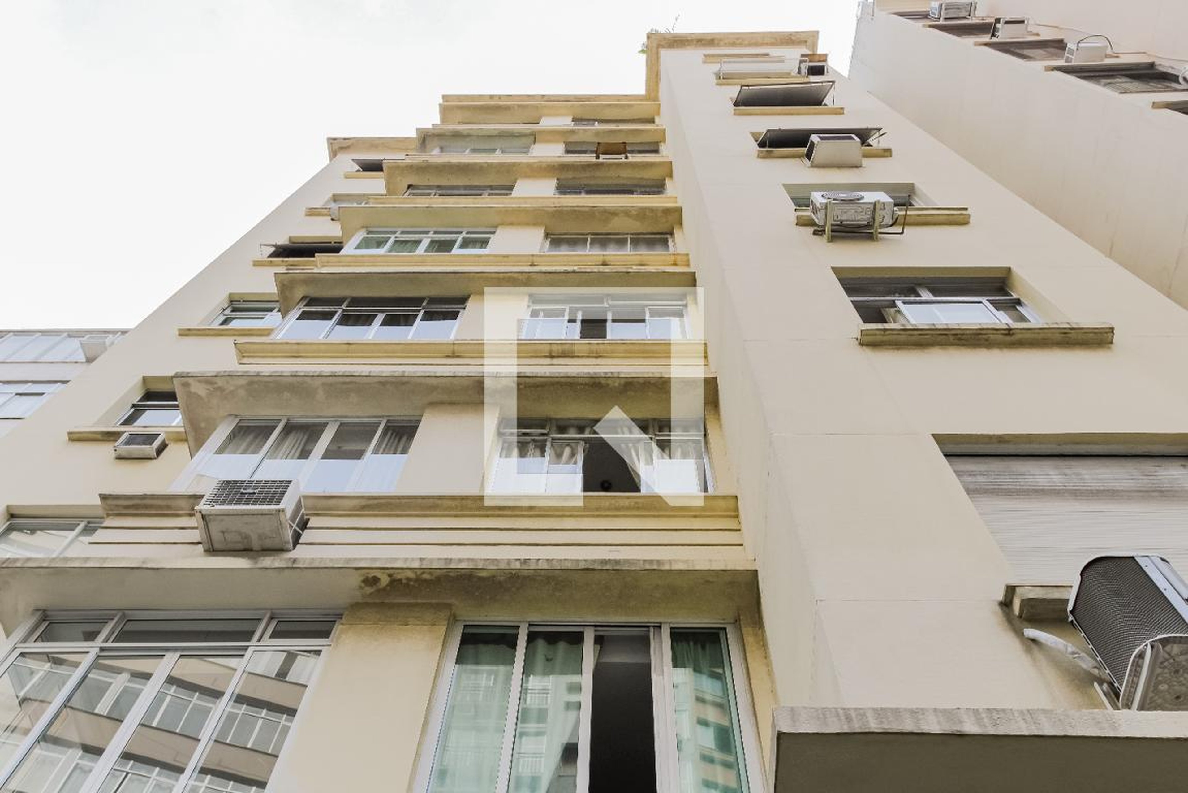 Fachada do Prédio Condomínio Crubixais