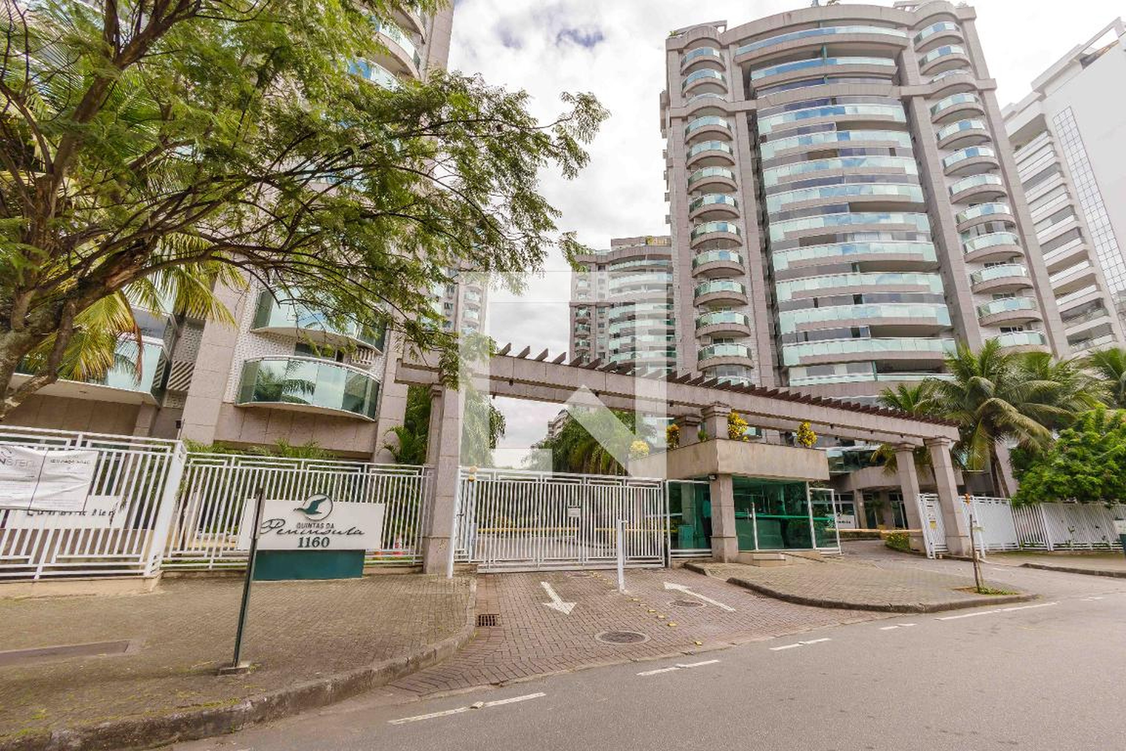 Fachada Condomínio Quintas da Península