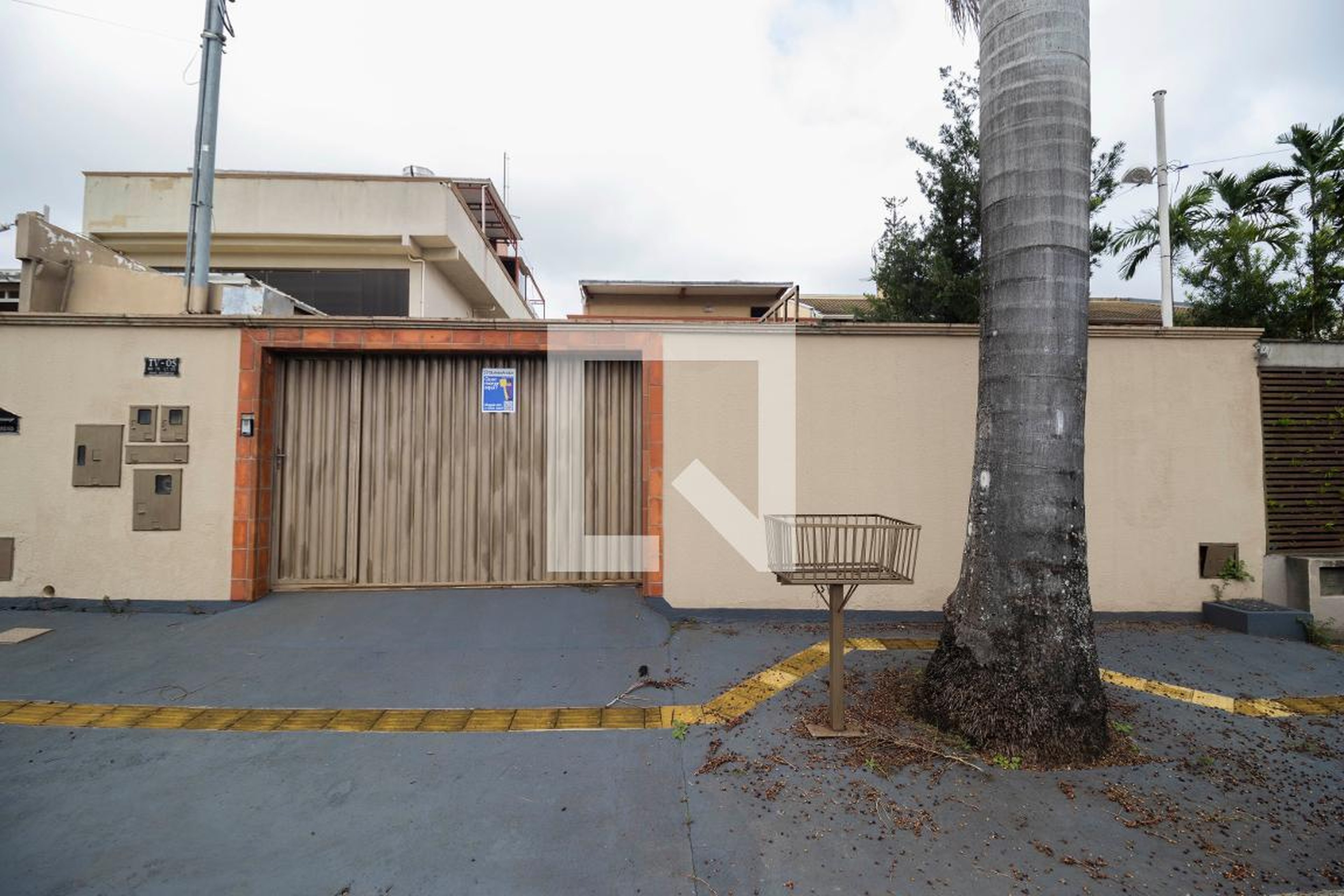 Fachada Condomínio em Travessa Cinco, 0