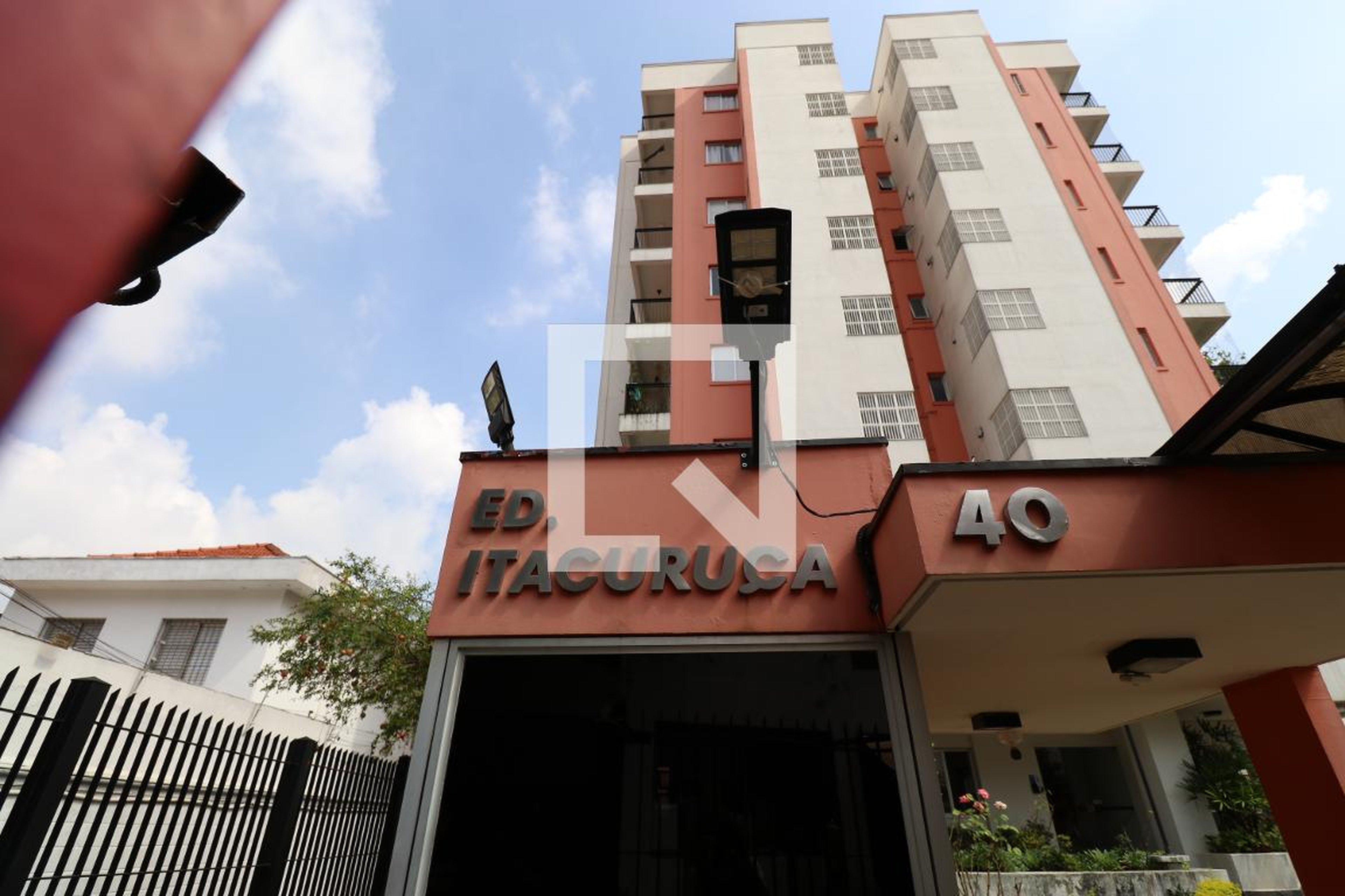 Fachada do Prédio Condomínio Itacuruça