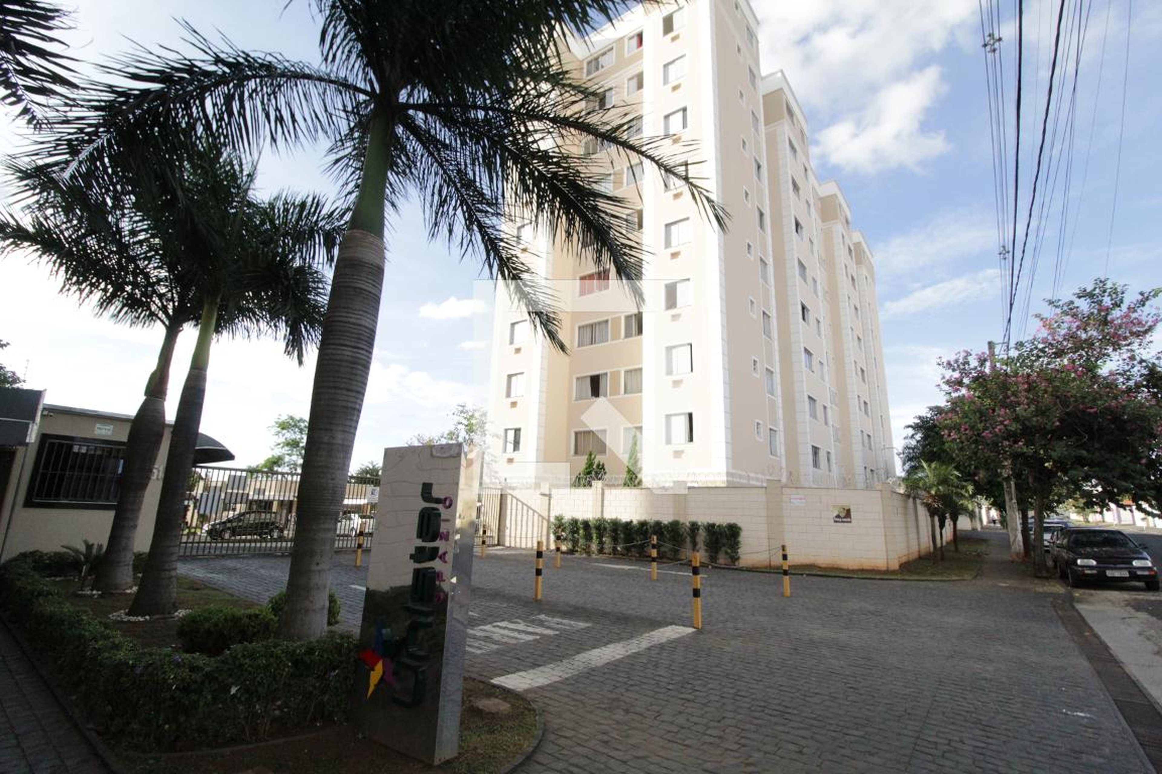 Fachada Condomínio Unistar Spazio