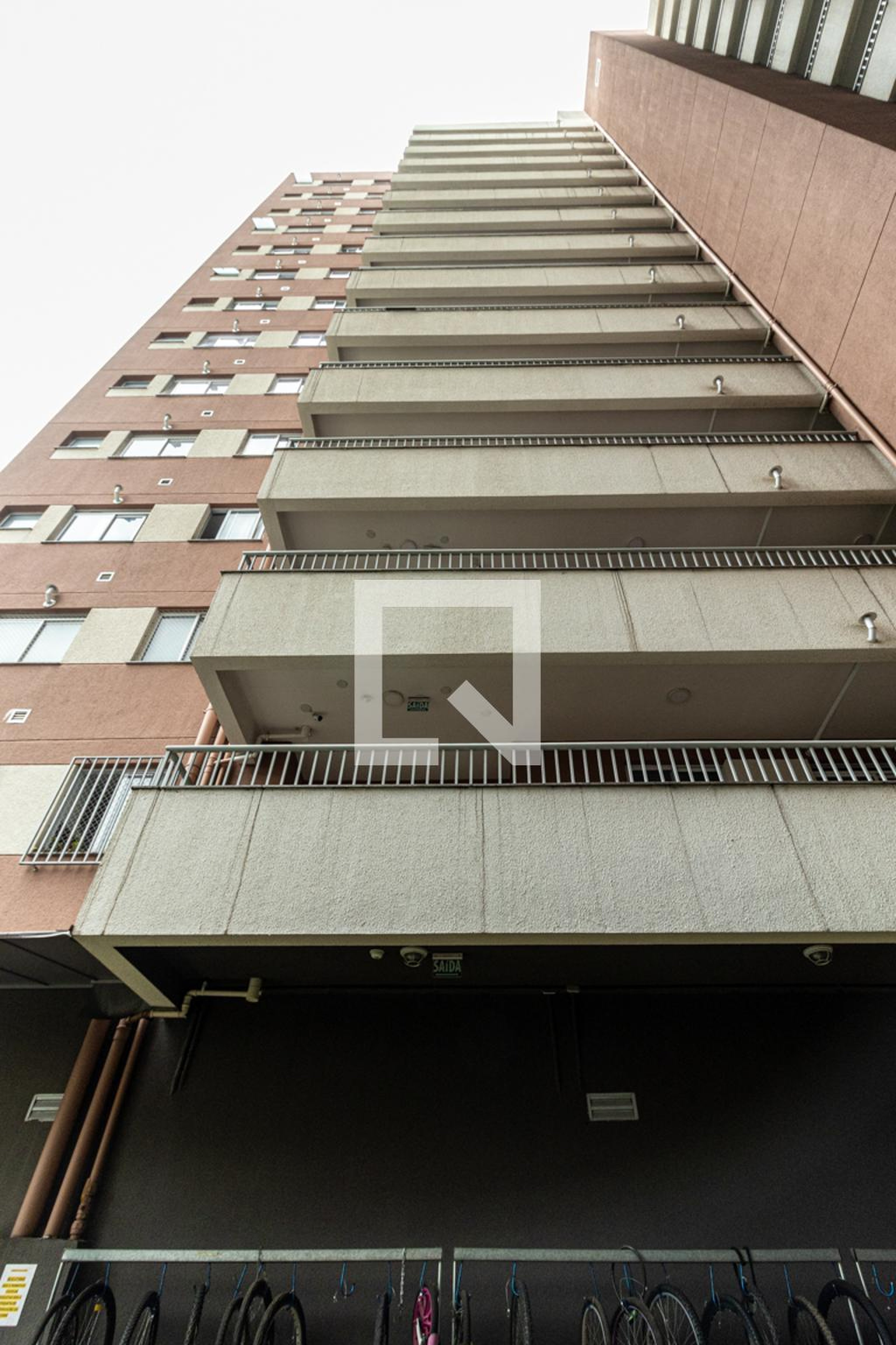 Fachada Condomínio em Alameda Dino Bueno, 4767