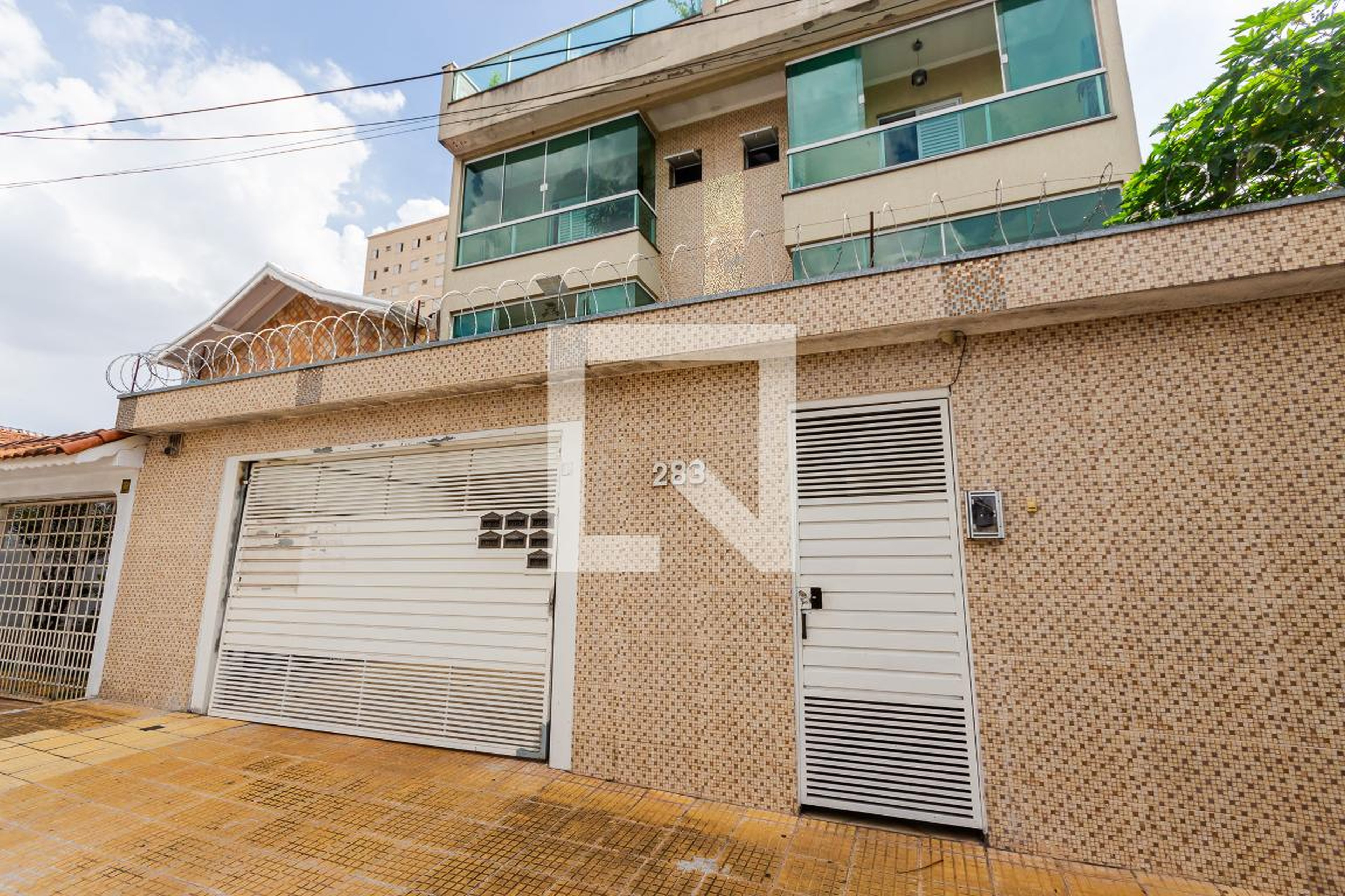 Fachada Condomínio em Rua Assunção, 283