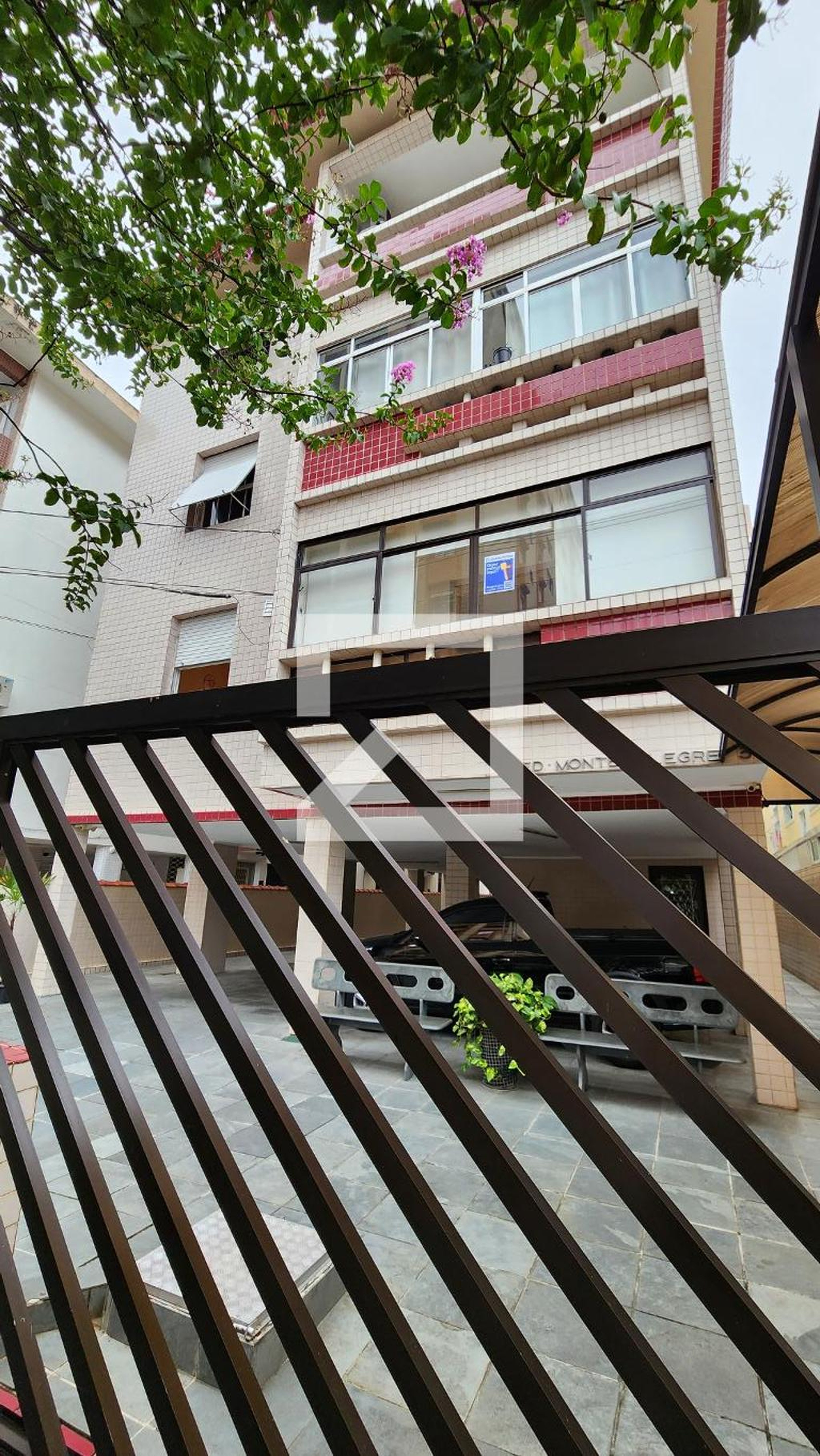 Fachada do Prédio Condomínio em Rua Luiz de Faria, 36