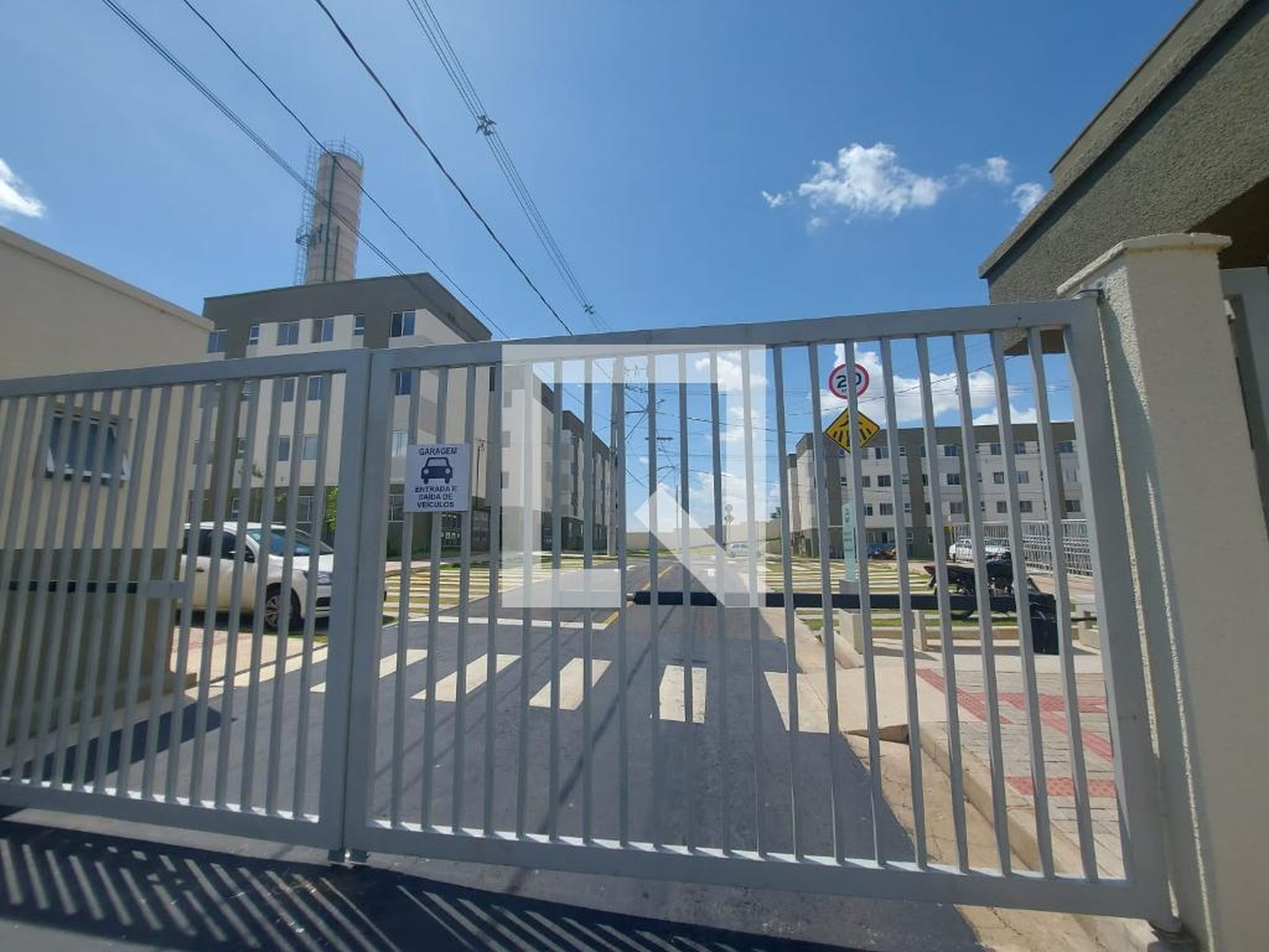 Fachada Condomínio em Rua Nove, 175
