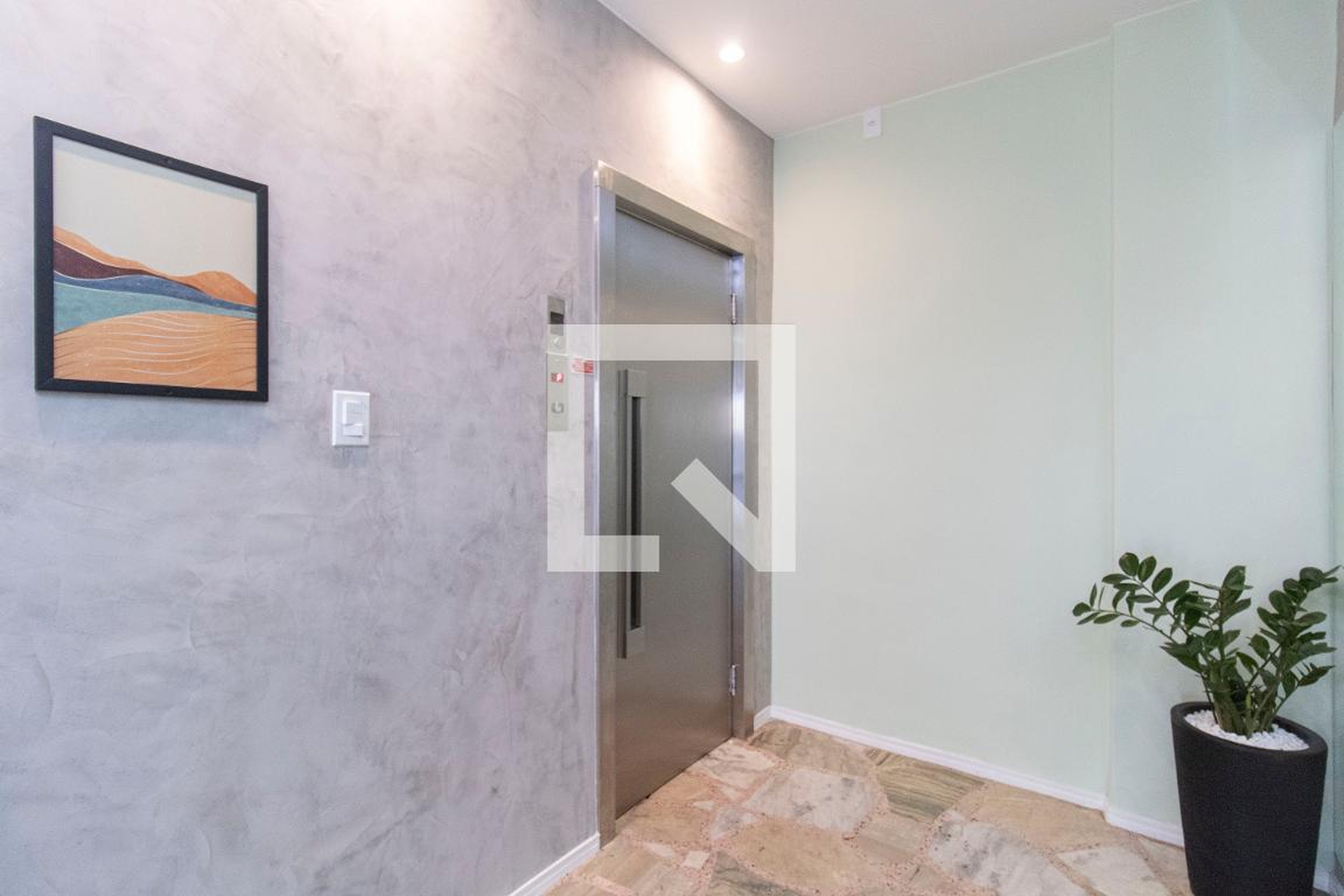 Elevador - Edifio Imperatriz