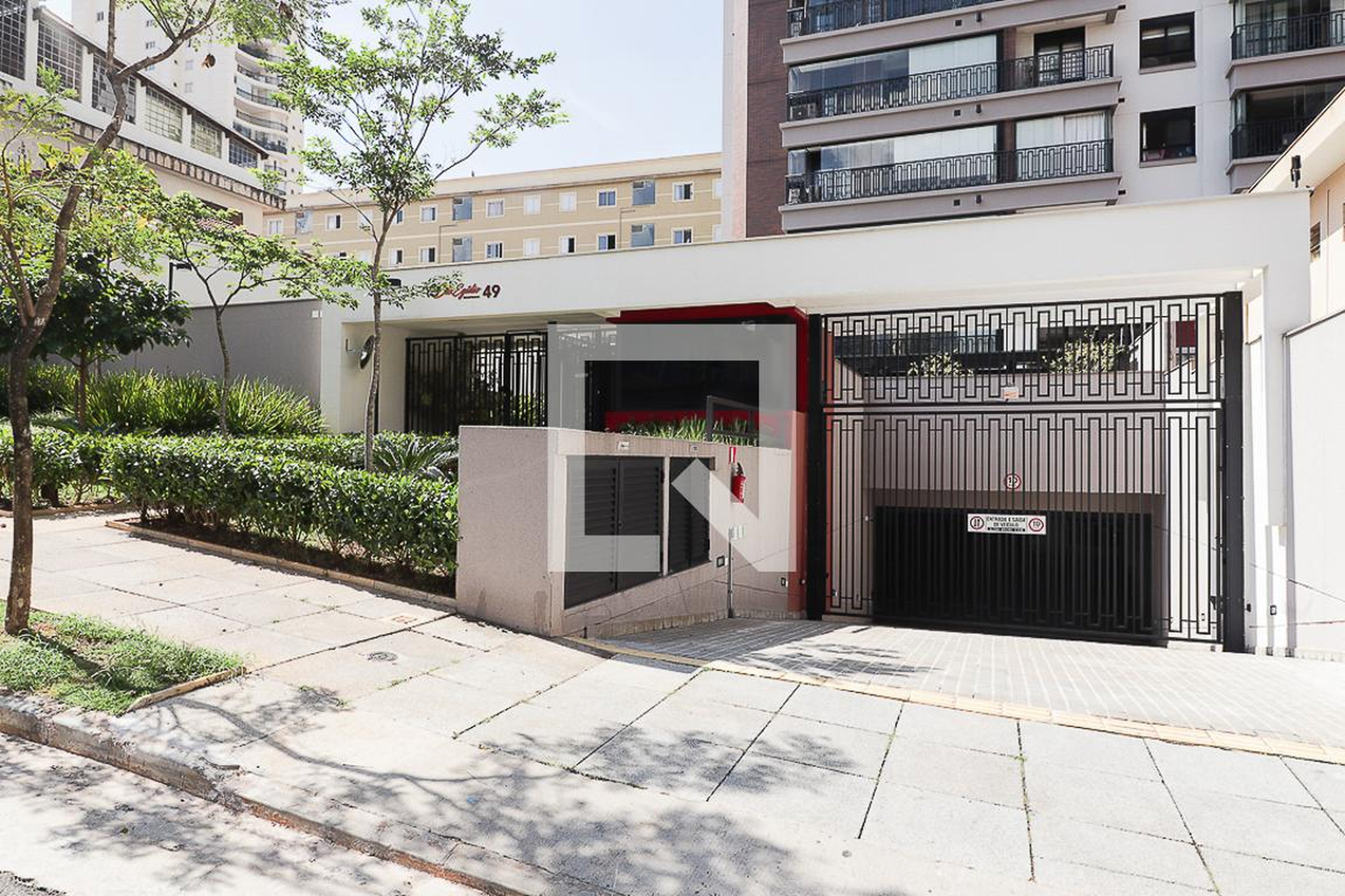 Fachada Condomínio em Rua Dom Antônio dos Santos Cabral, 4