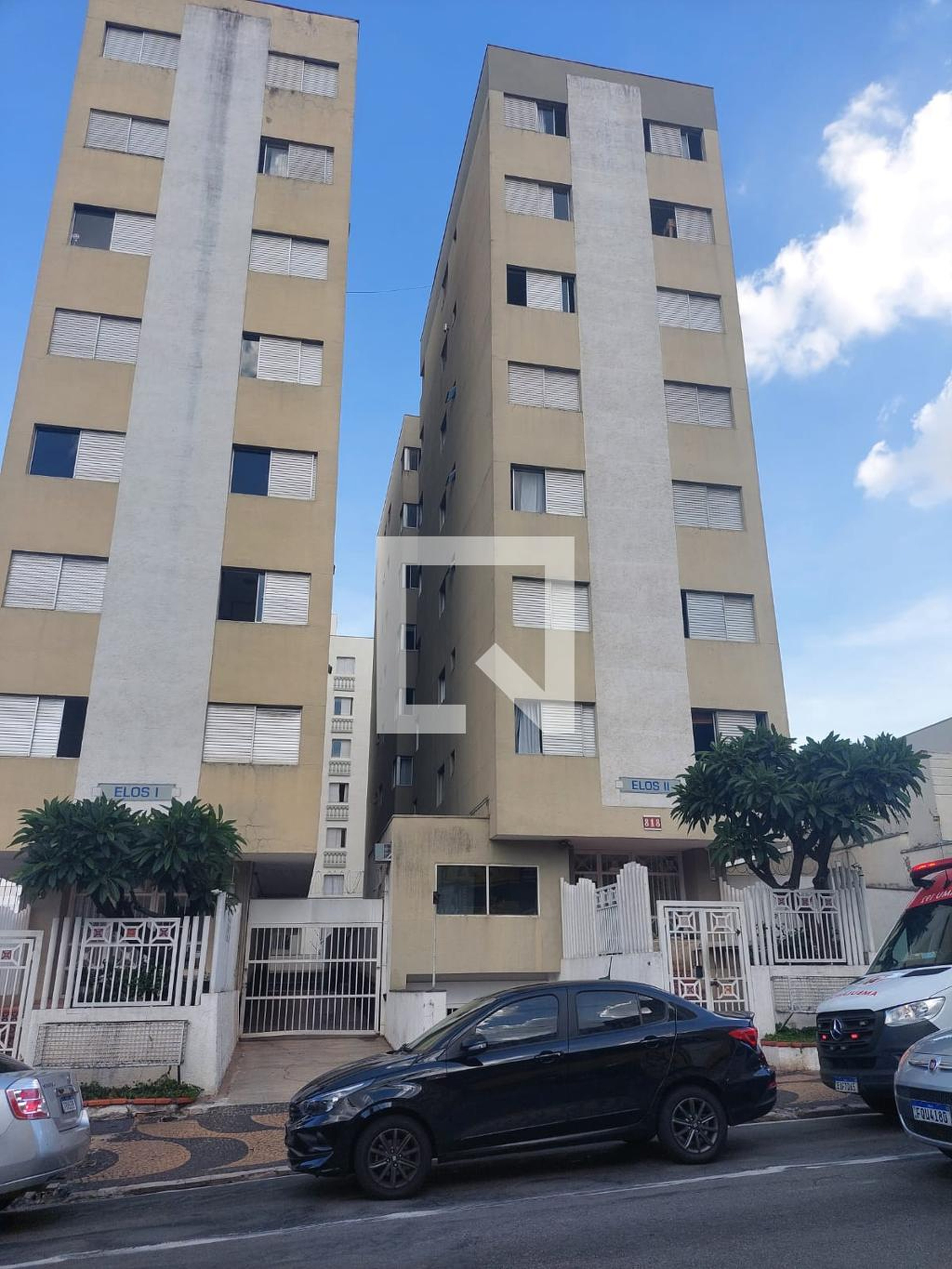 Fachada do Condomínio Condomínio em Rua General Marcondes Salgado, 818