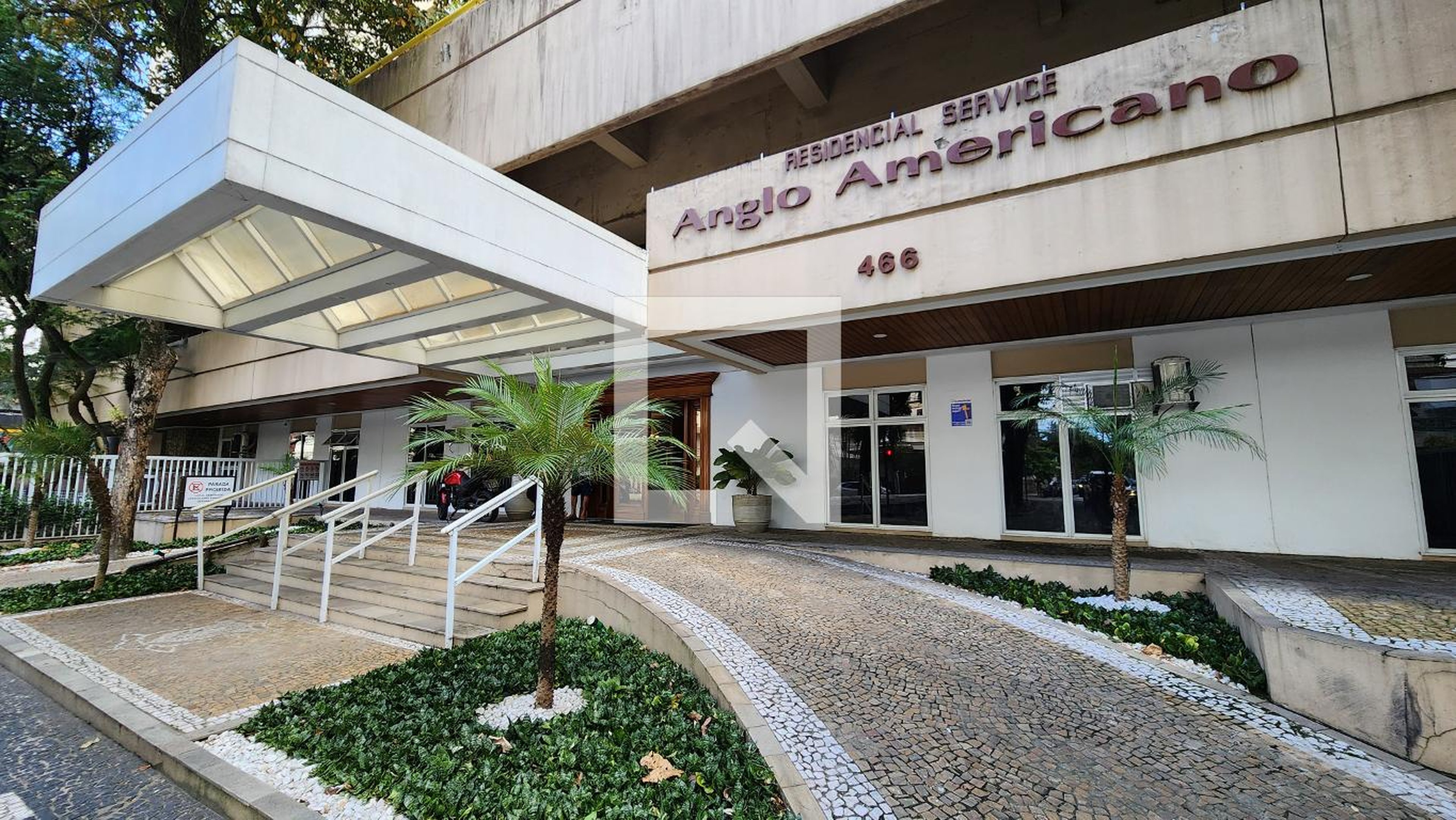 Fachada do Prédio Residencial Service Anglo Americano