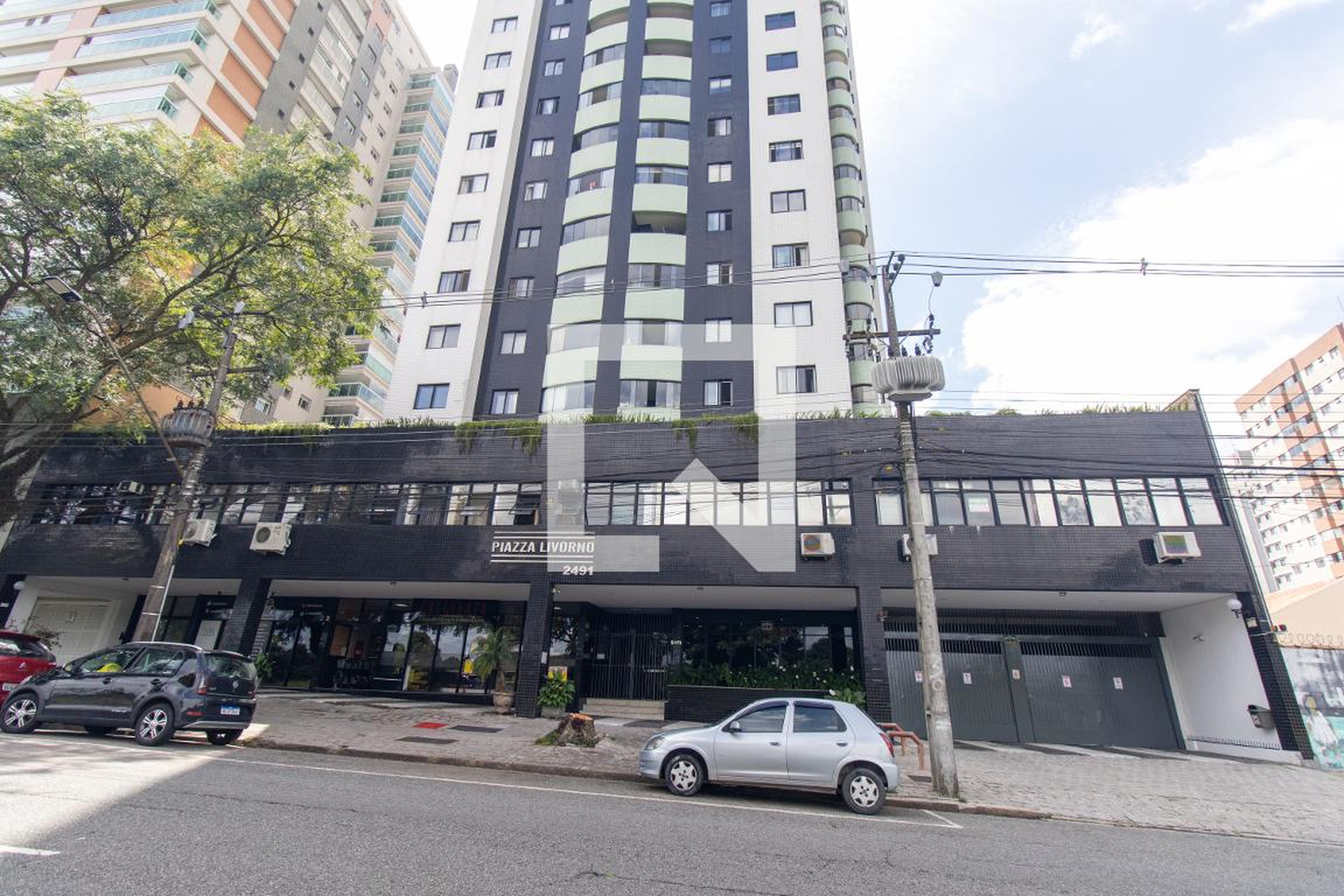 Fachada Condomínio Piazzalivorno