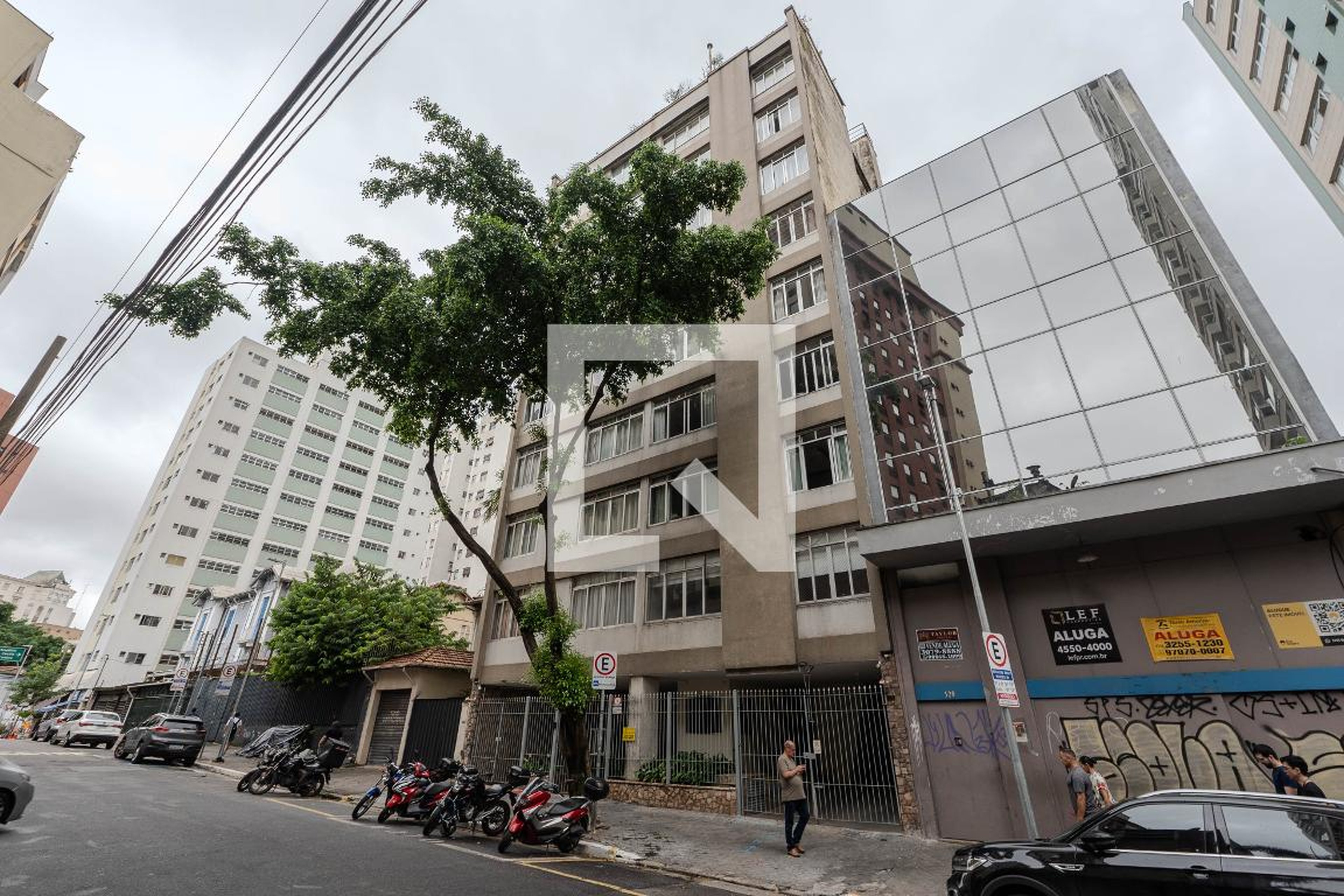 Fachada Condomínio em Rua Dona Antônia de Queirós, 62