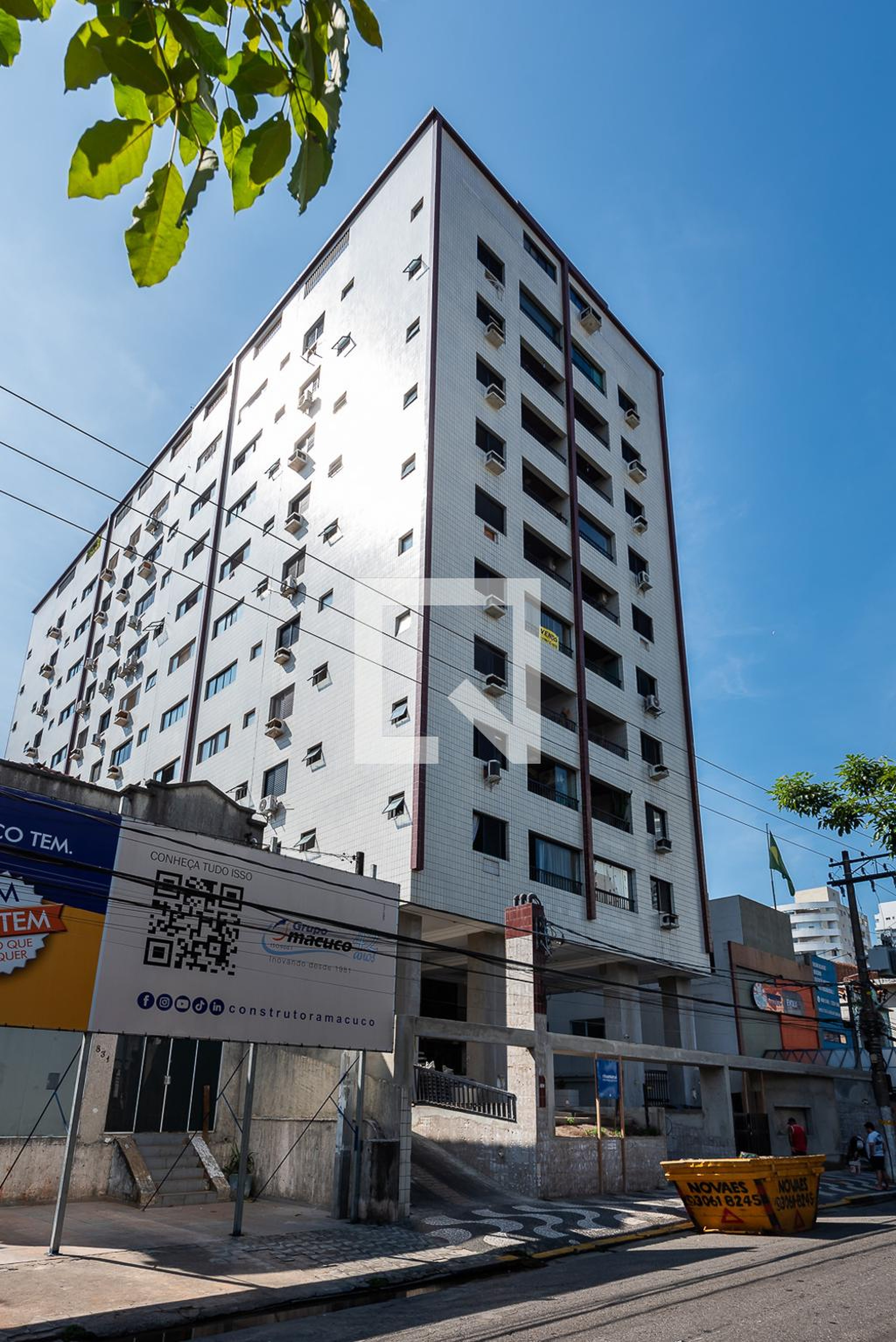 Fachada Residencial Louvre