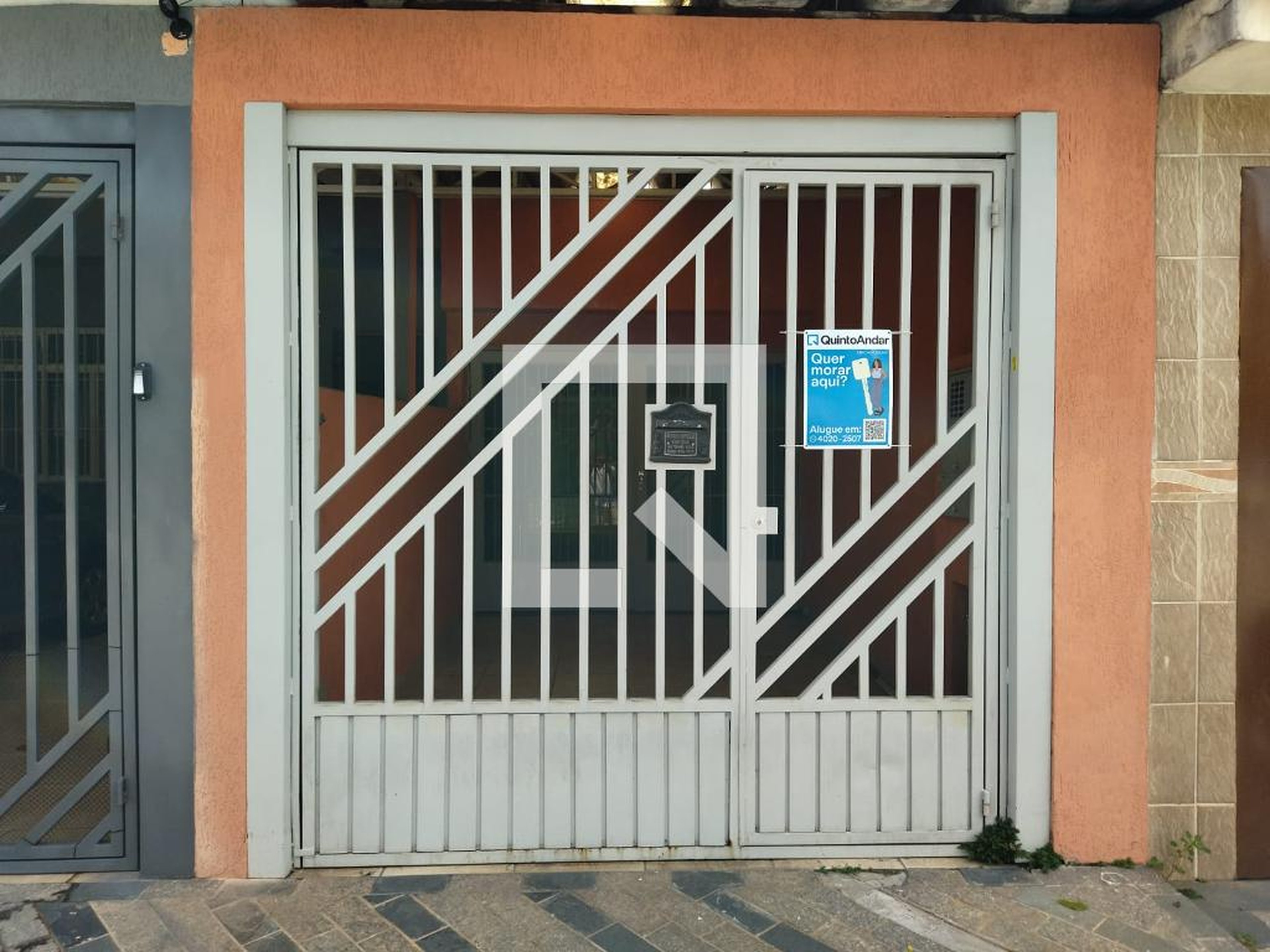 Fachada Condomínio em Rua Odilon de Paula Brasil, 163
