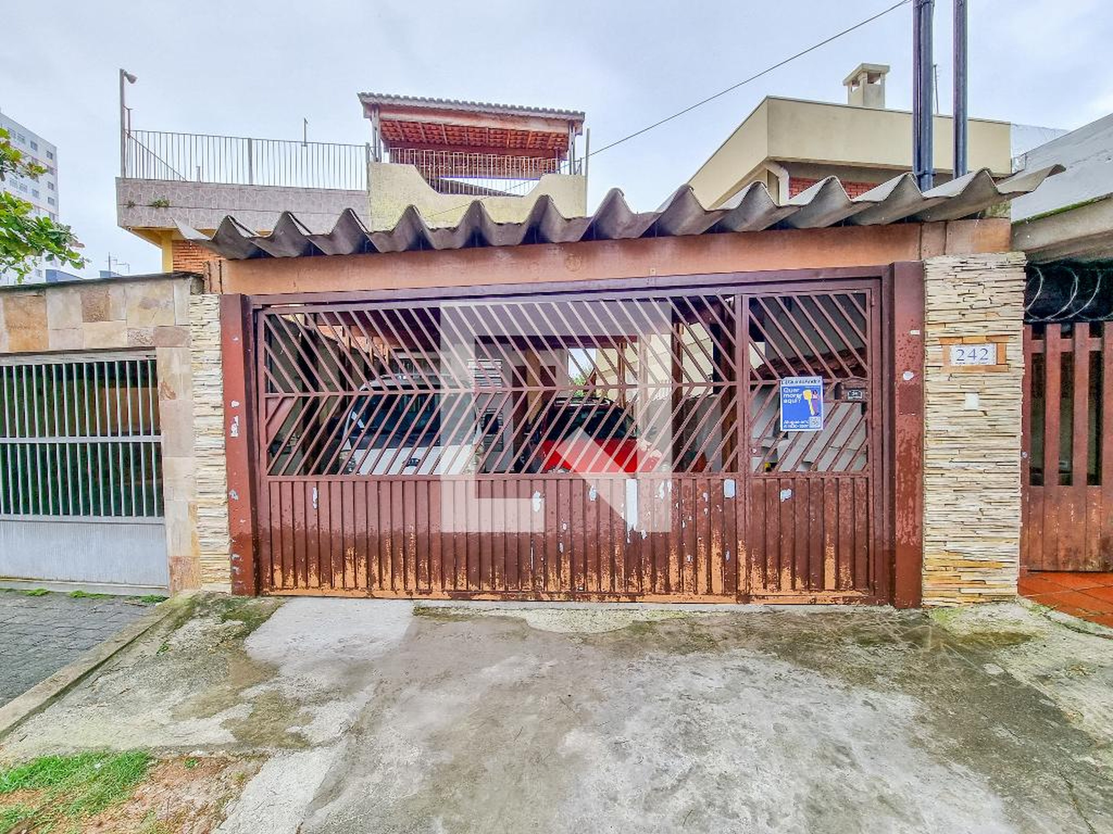 Fachada Condomínio em Rua Cabo Estácio da Conceição, 242