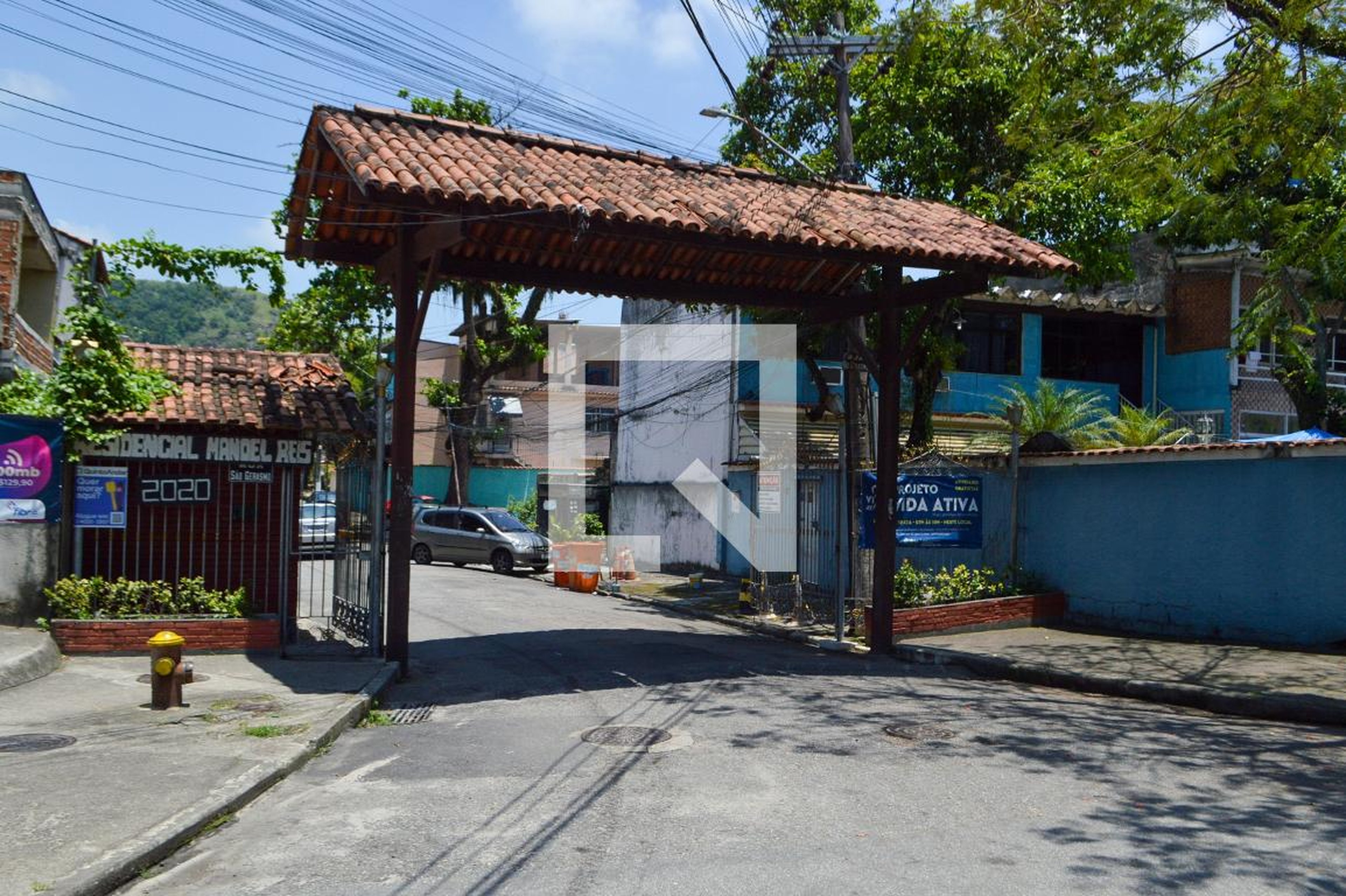Fachada Condomínio em Estrada Rodrigues Caldas, 2020