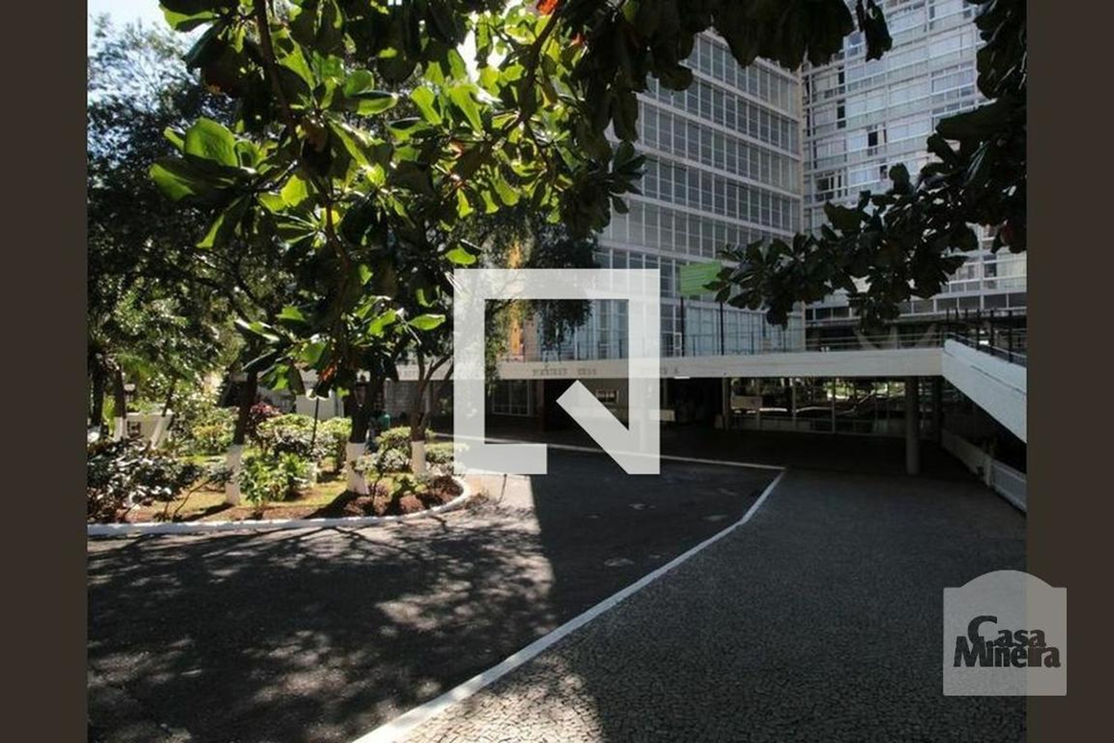 Entrada do prédio - Edifício JK (Bloco A)