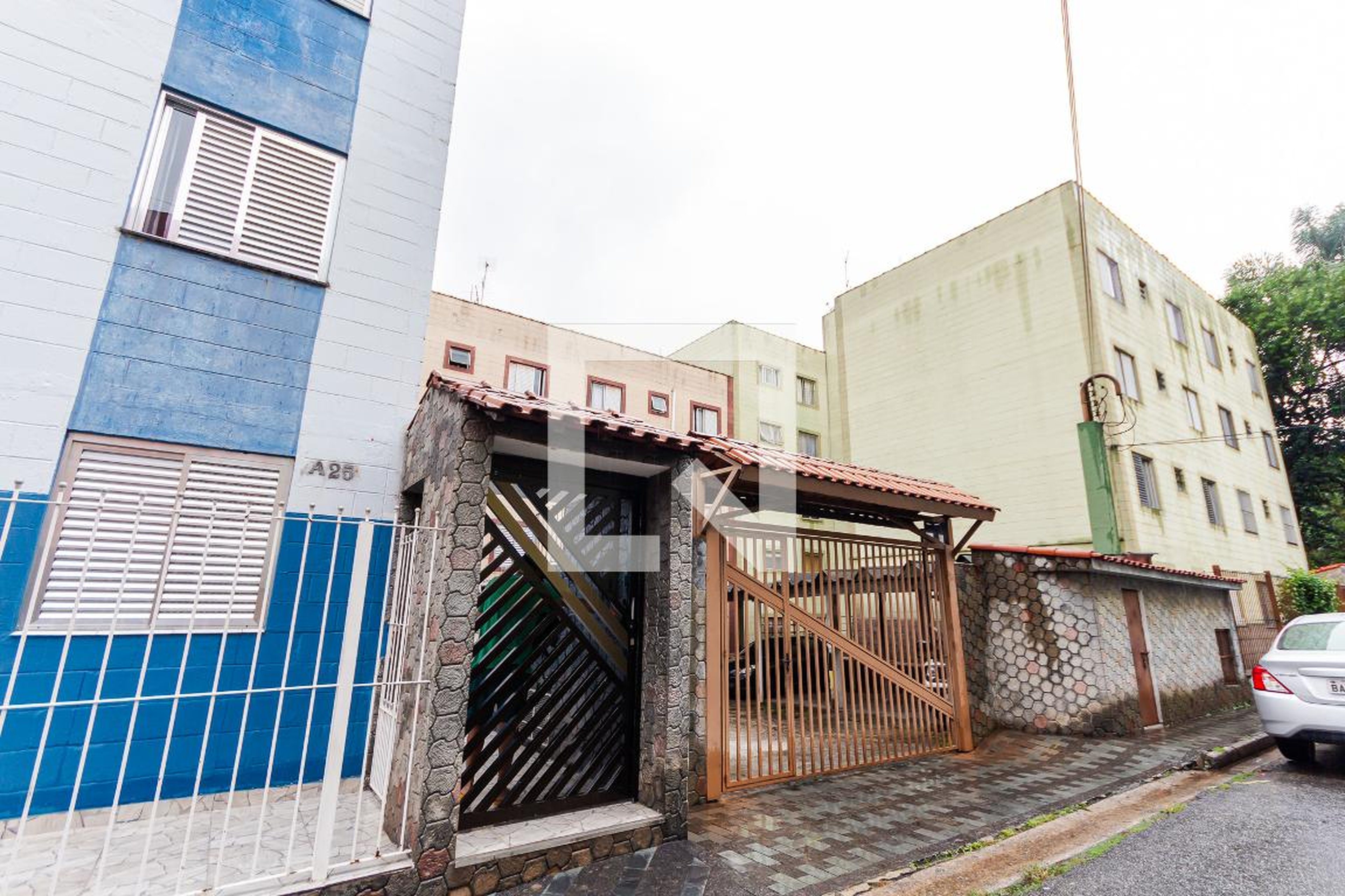 Fachada Condomínio em R. Jaime Costa, 25