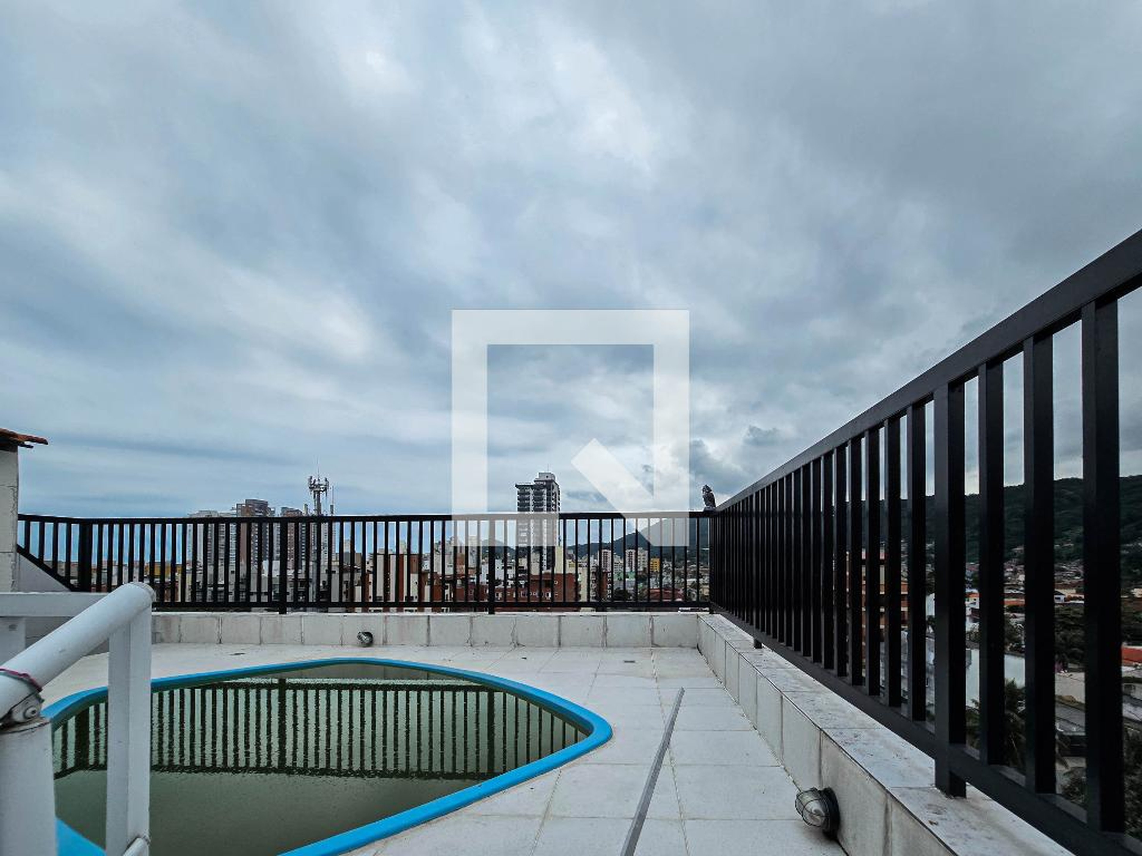 Piscina Condomínio Ominío Mar Báltico