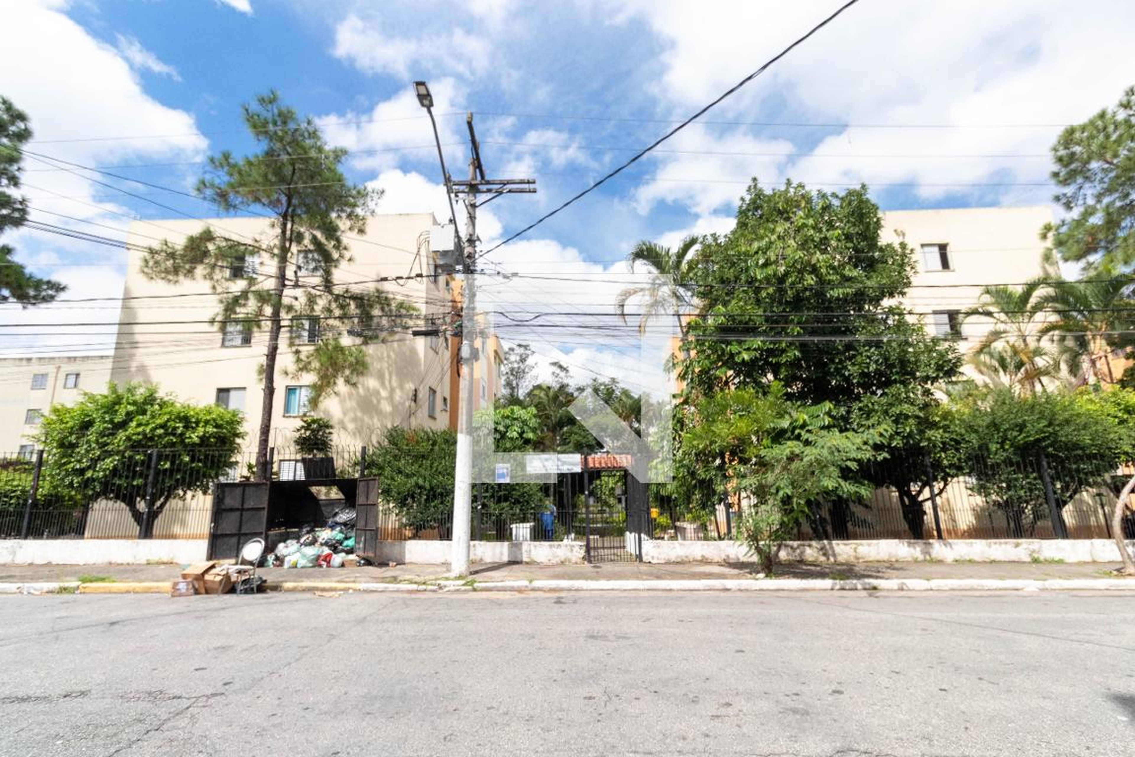 Fachada do Prédio Condomínio em Rua Araçazal, 117