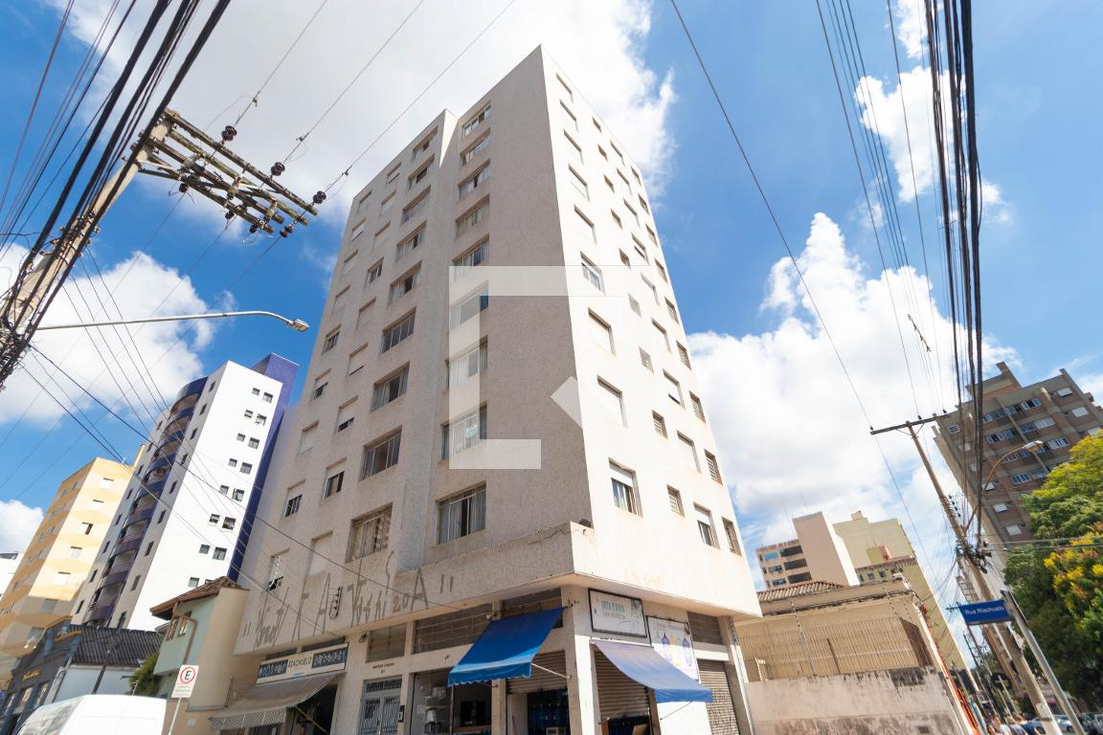 Fachada Edifício das Bandeiras