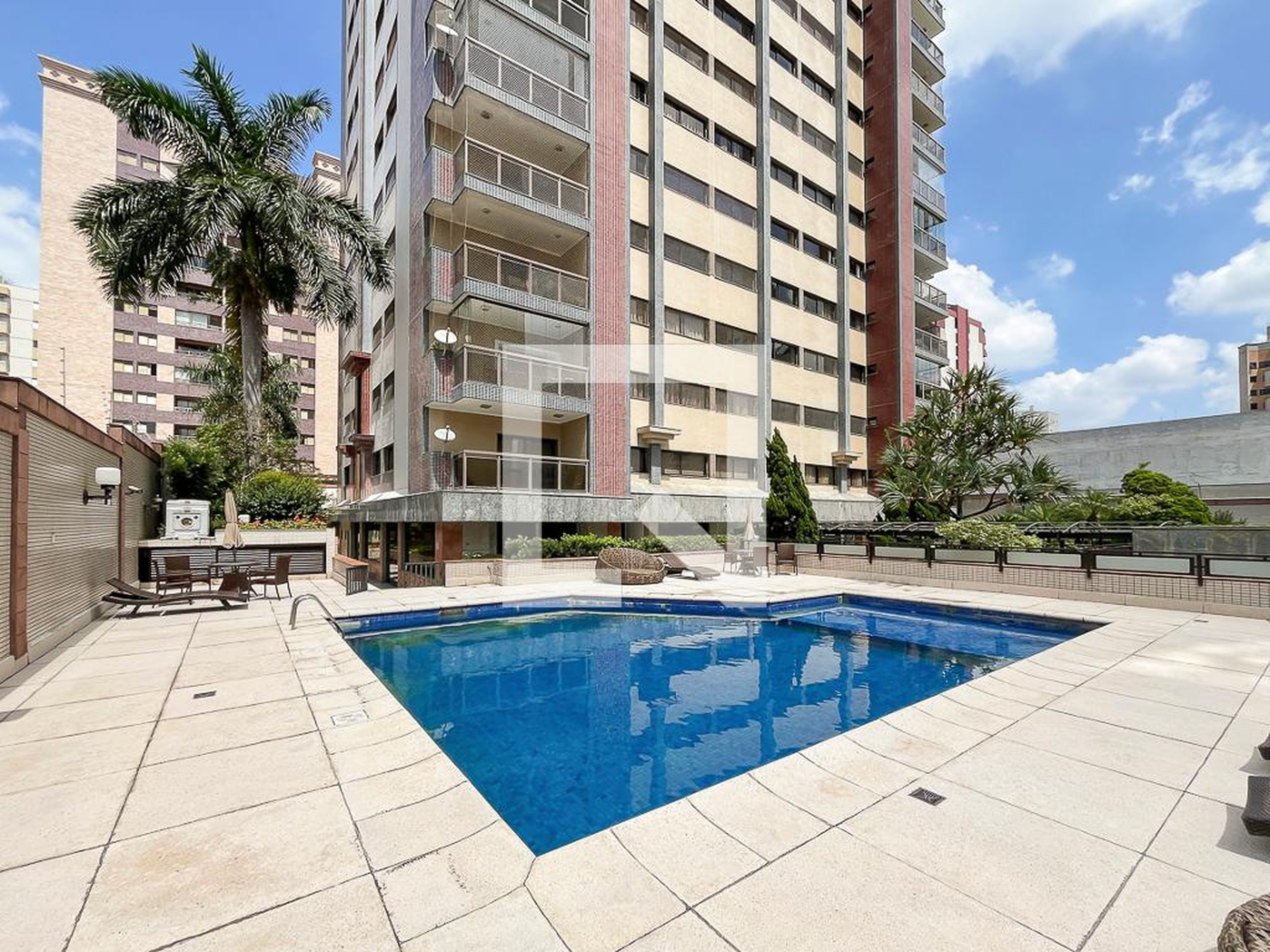 Piscina - Edifício Toulouse