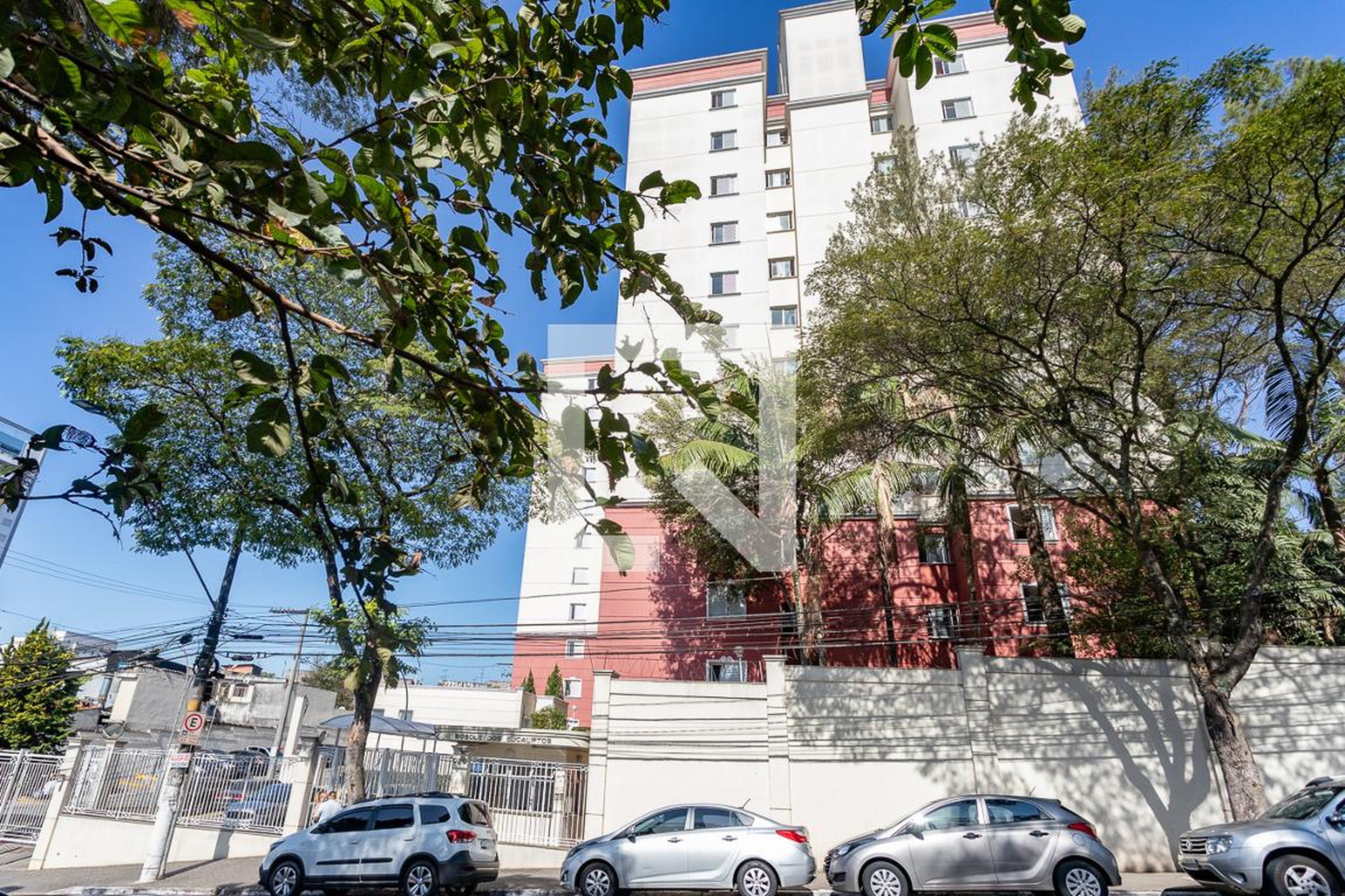 Fachada Condomínio Bosque dos Eucaliptos