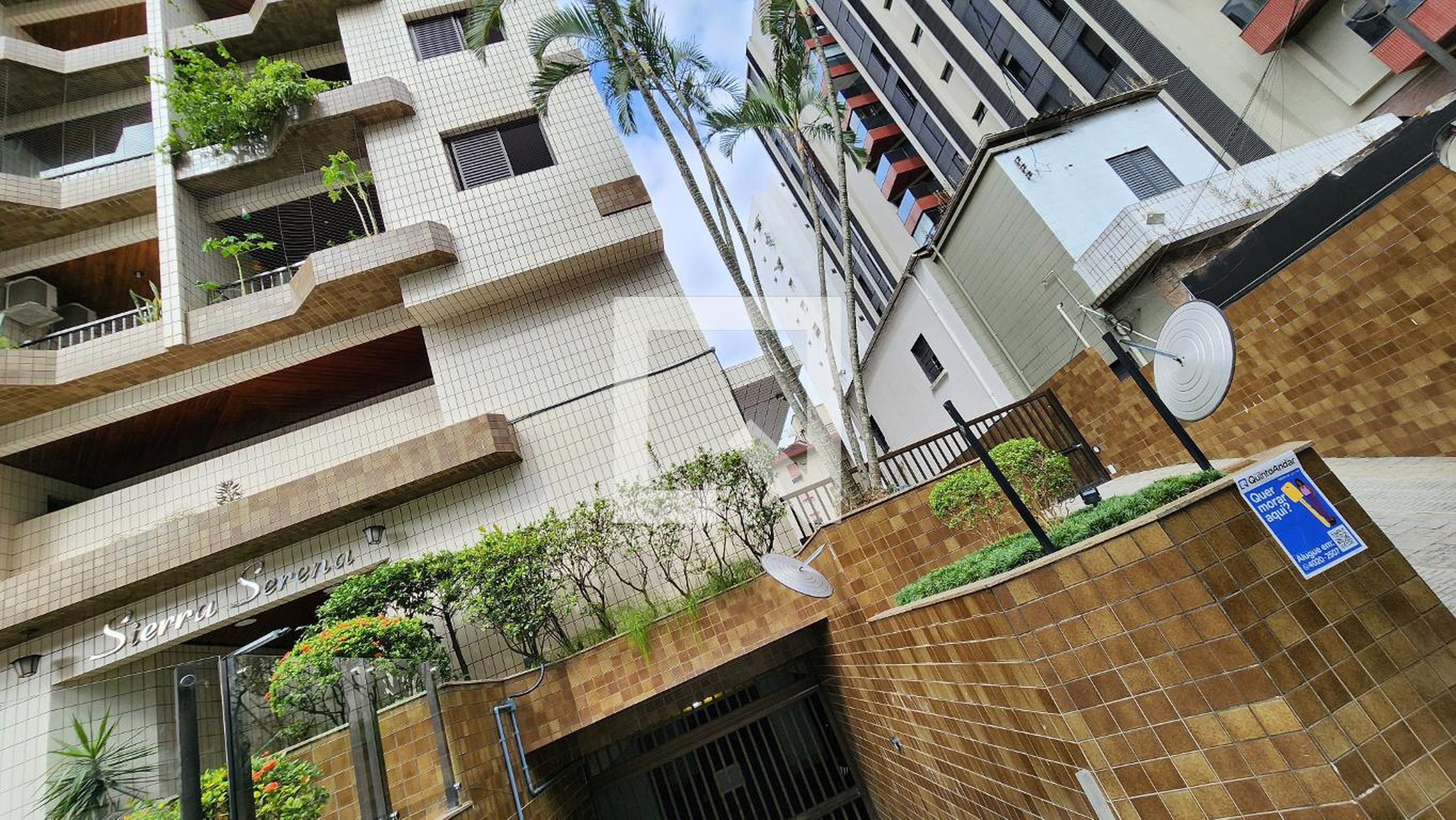 Fachada do Prédio Condomínio Sierra Serena