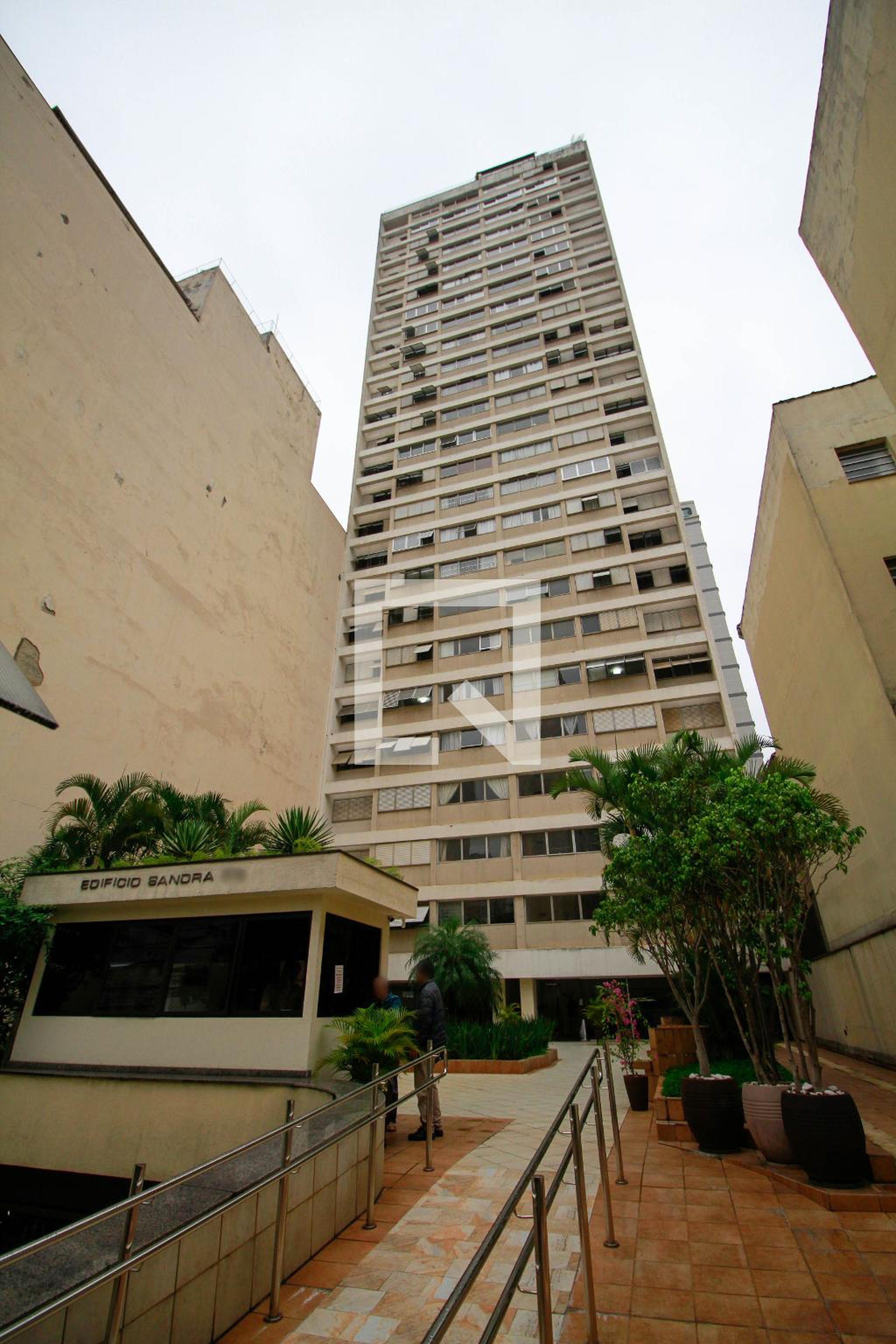 Fachada do Prédio Condomínio Sandra