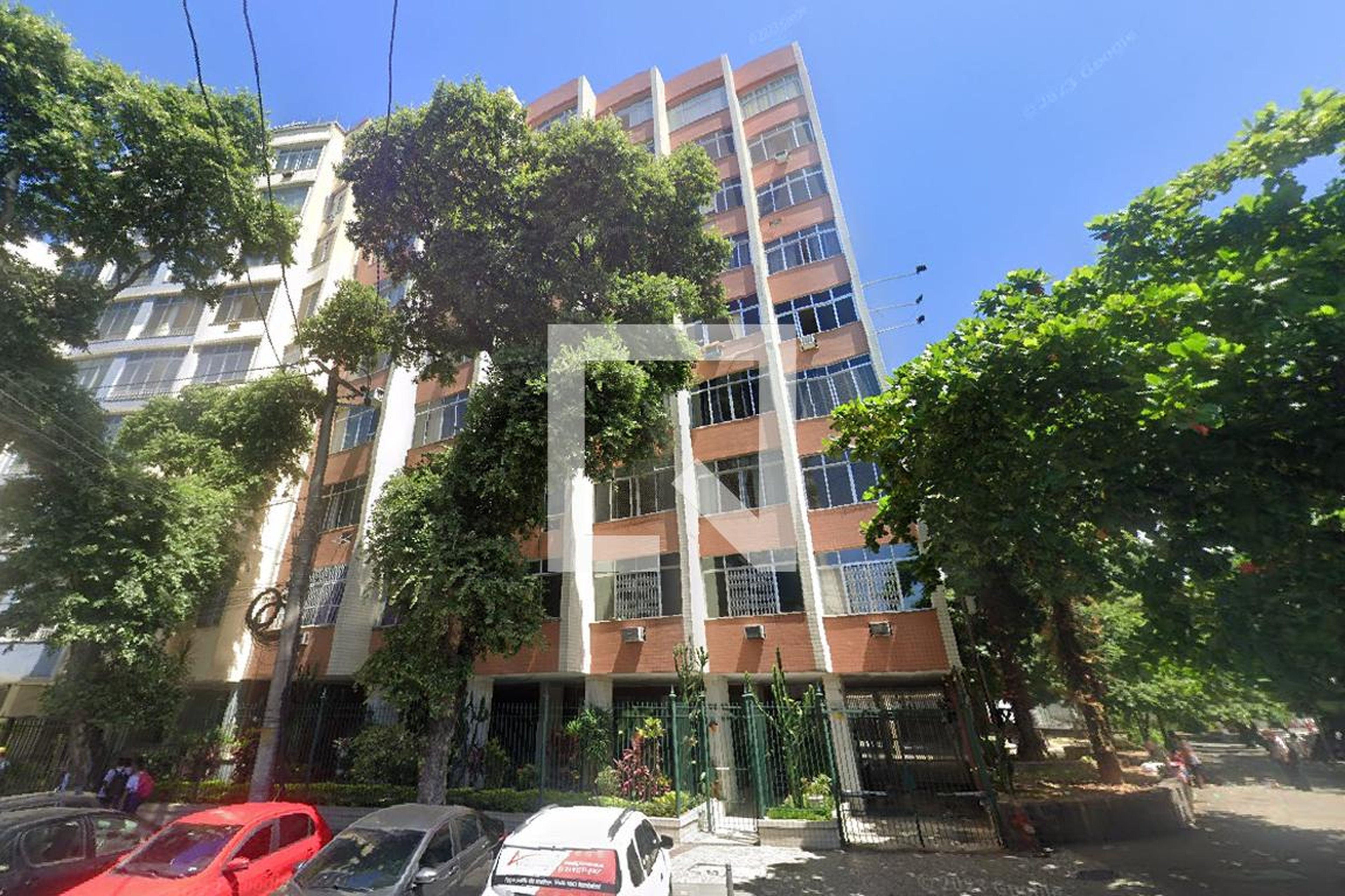 Fachada Condomínio em Rua São Francisco Xavier, 34