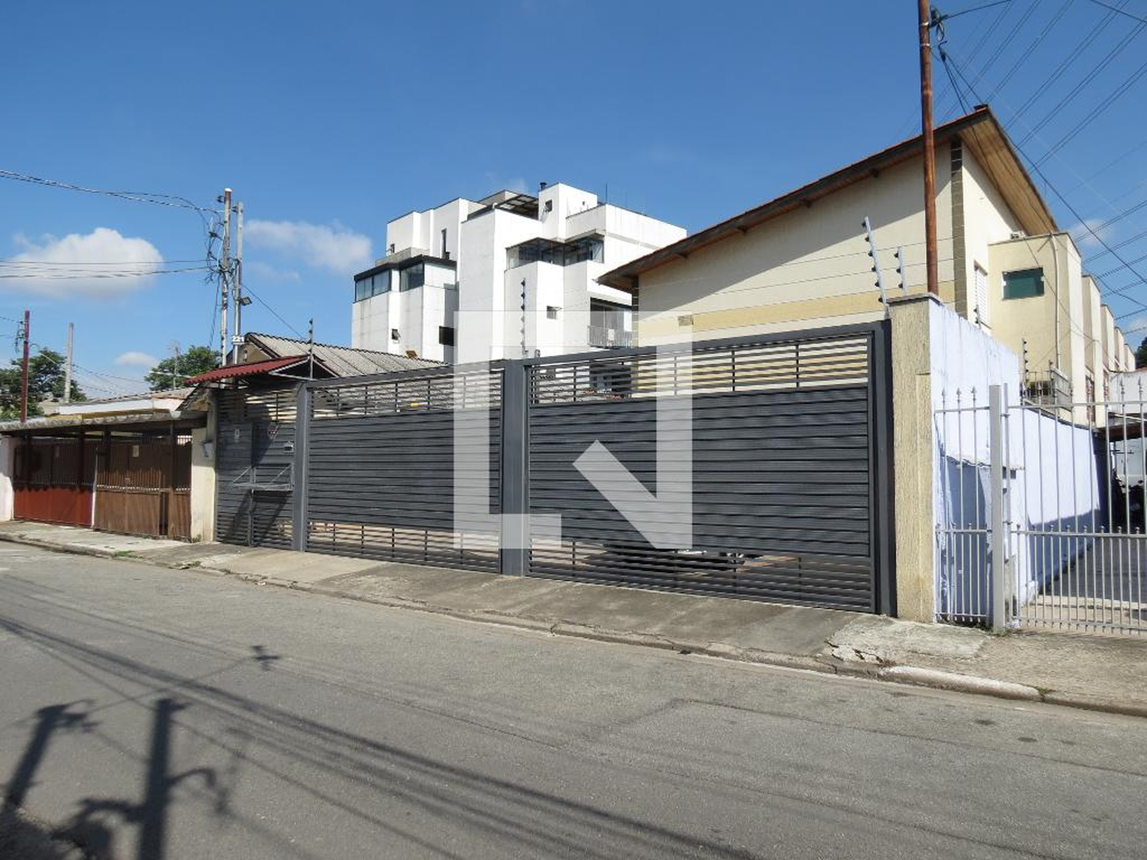 Fachada Condomínio em Rua Doutor Joaquim Batista Ferreira Sobrinho, 221