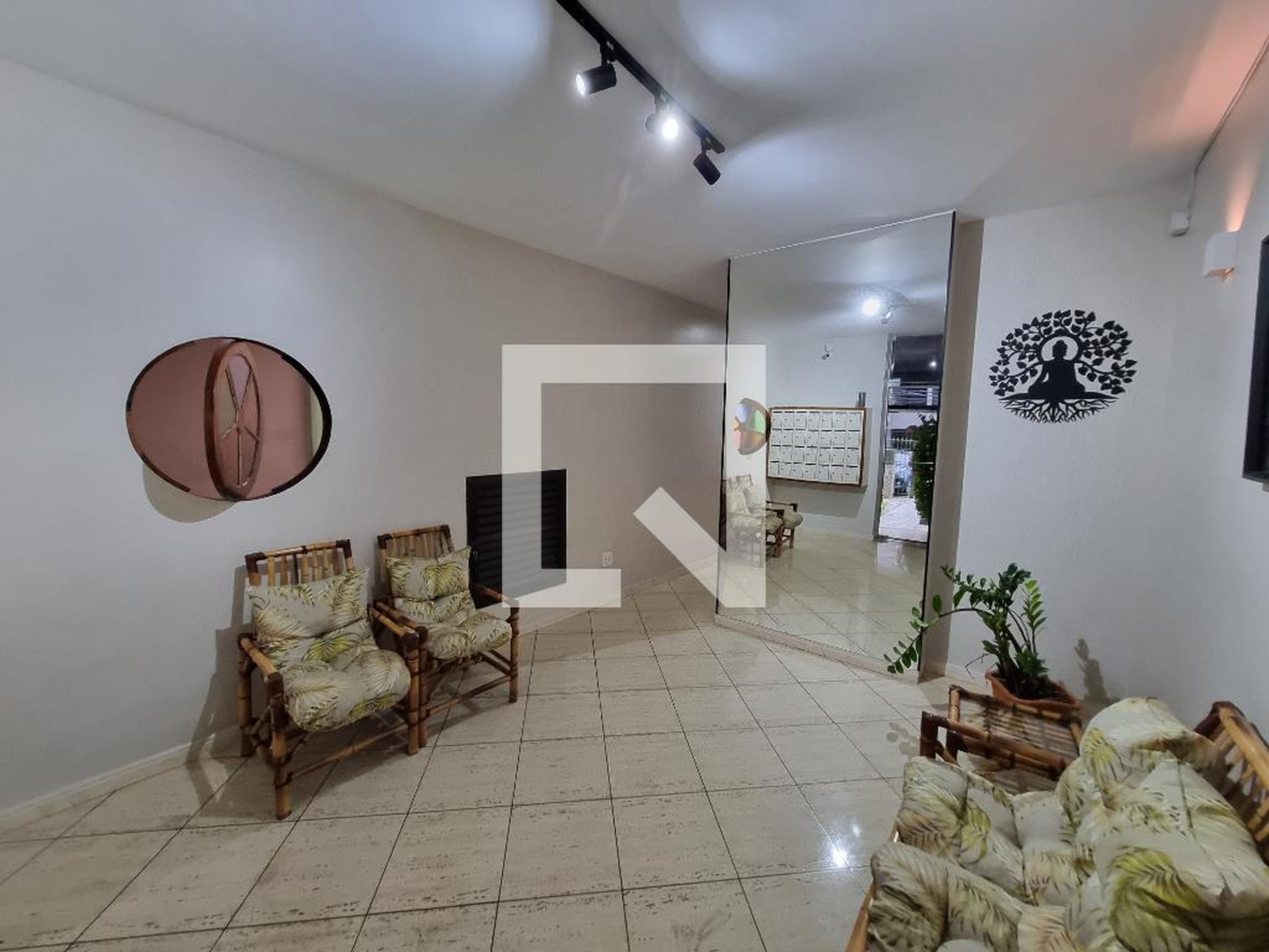 Hall de entrada - Edifício Chave de Ouro