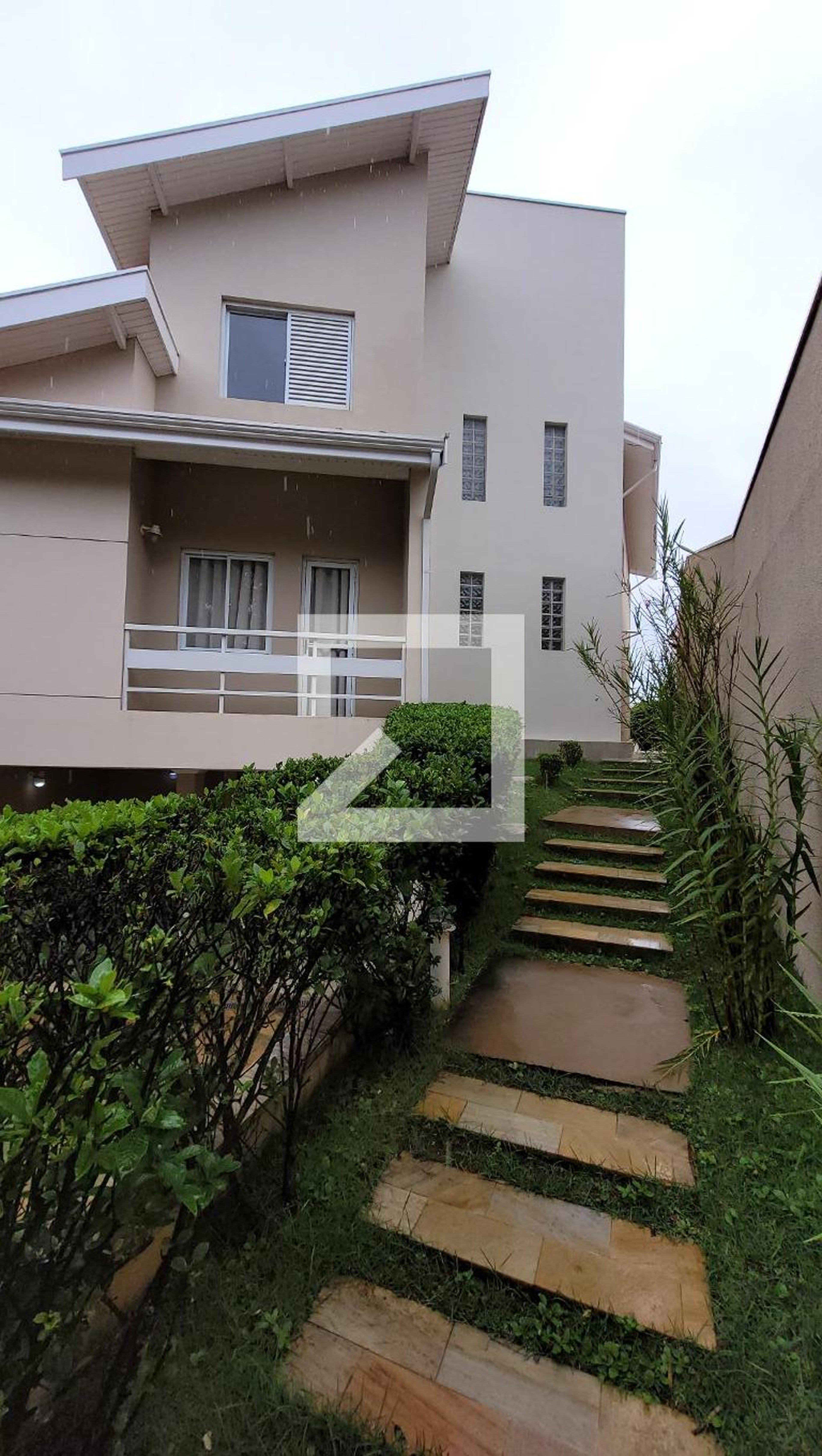 Fachada Condomínio em Rua Ricieri Lucenti, 801