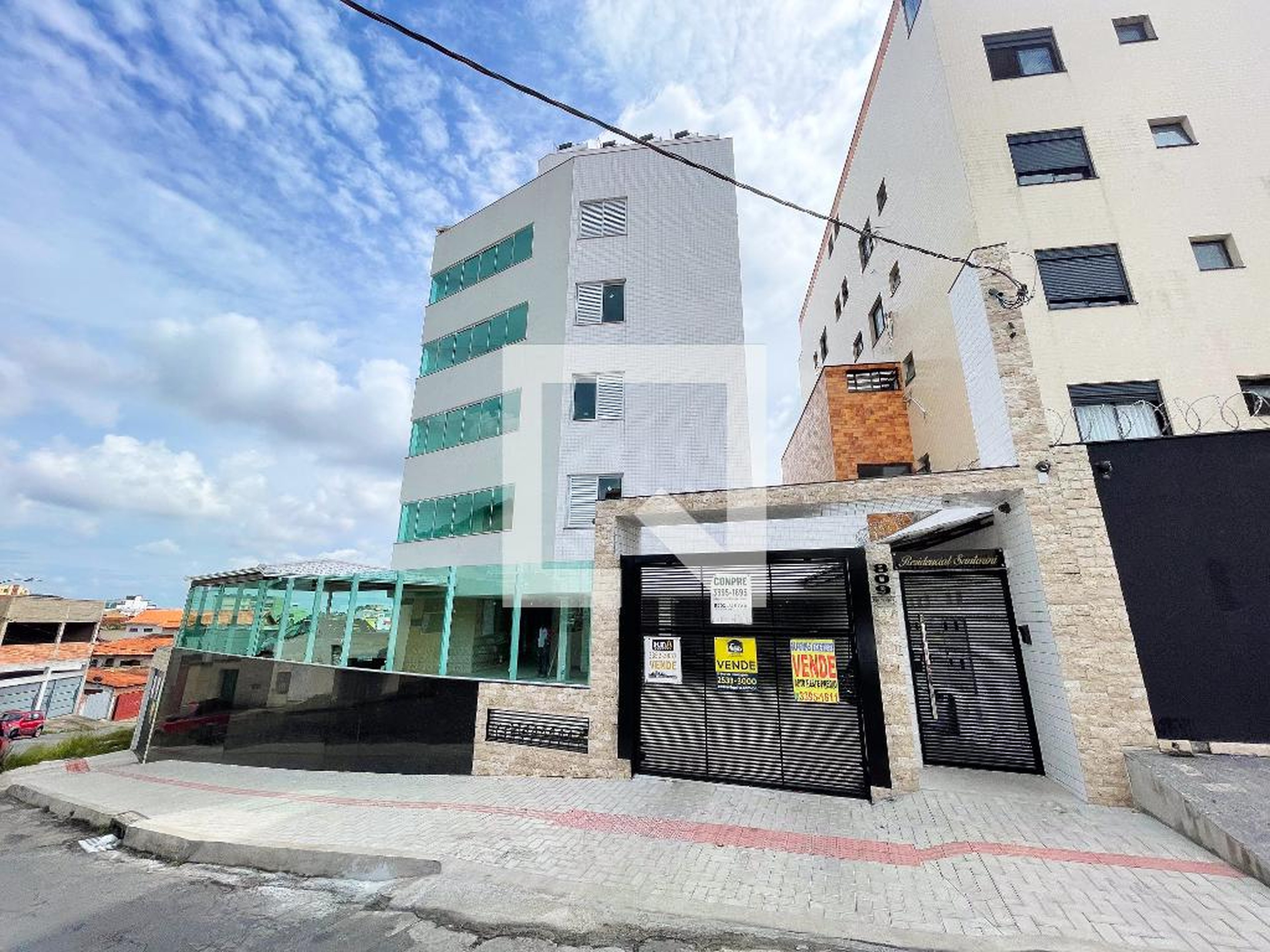 Fachada do Prédio Condomínio em Rua Tapijara, 869