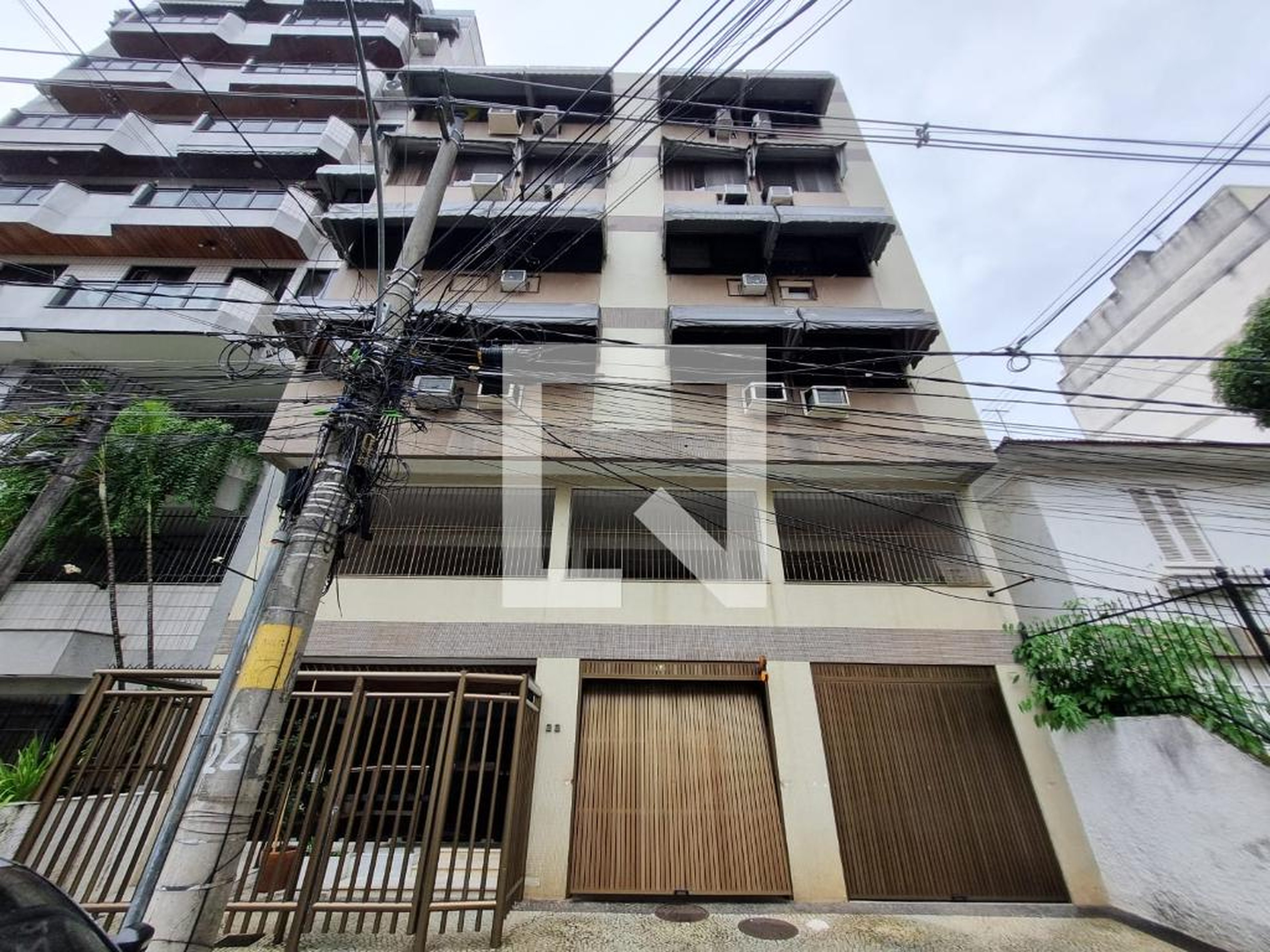 Fachada Condomínio em Rua Severino Brandão, 26