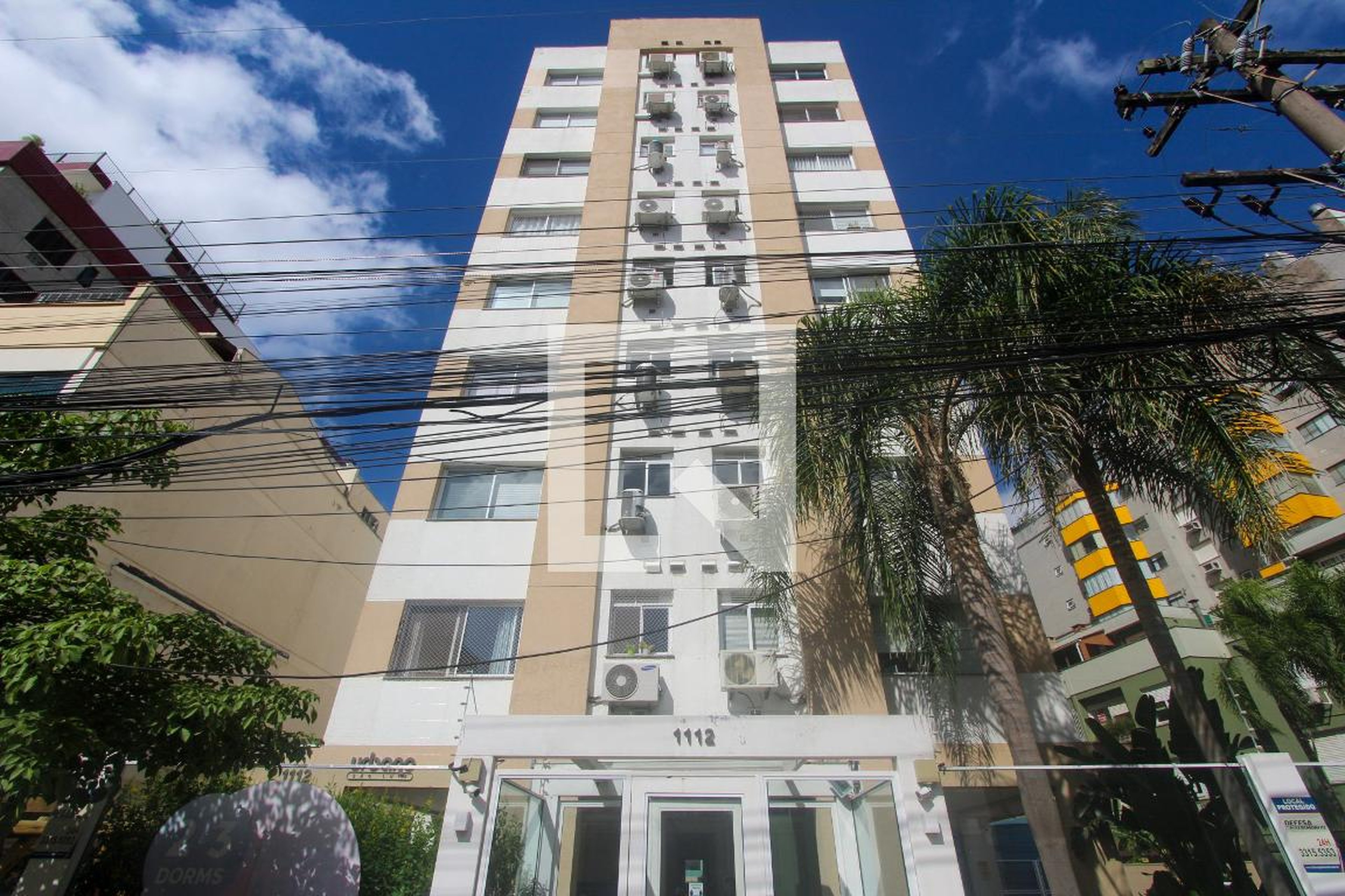 Fachada Condomínio em Rua Cabral, 1465