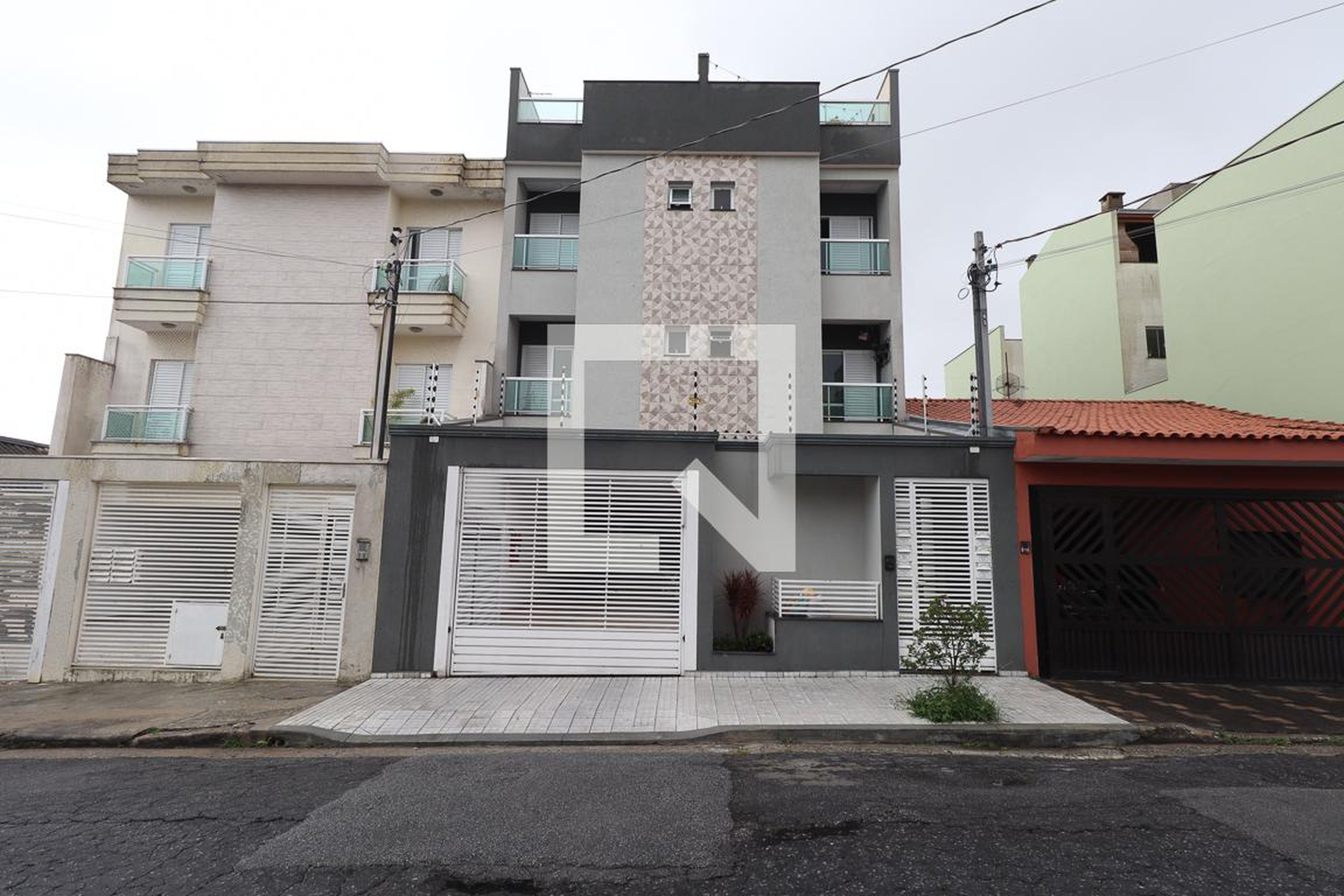 Fachada Condomínio em Rua Rumania, 65