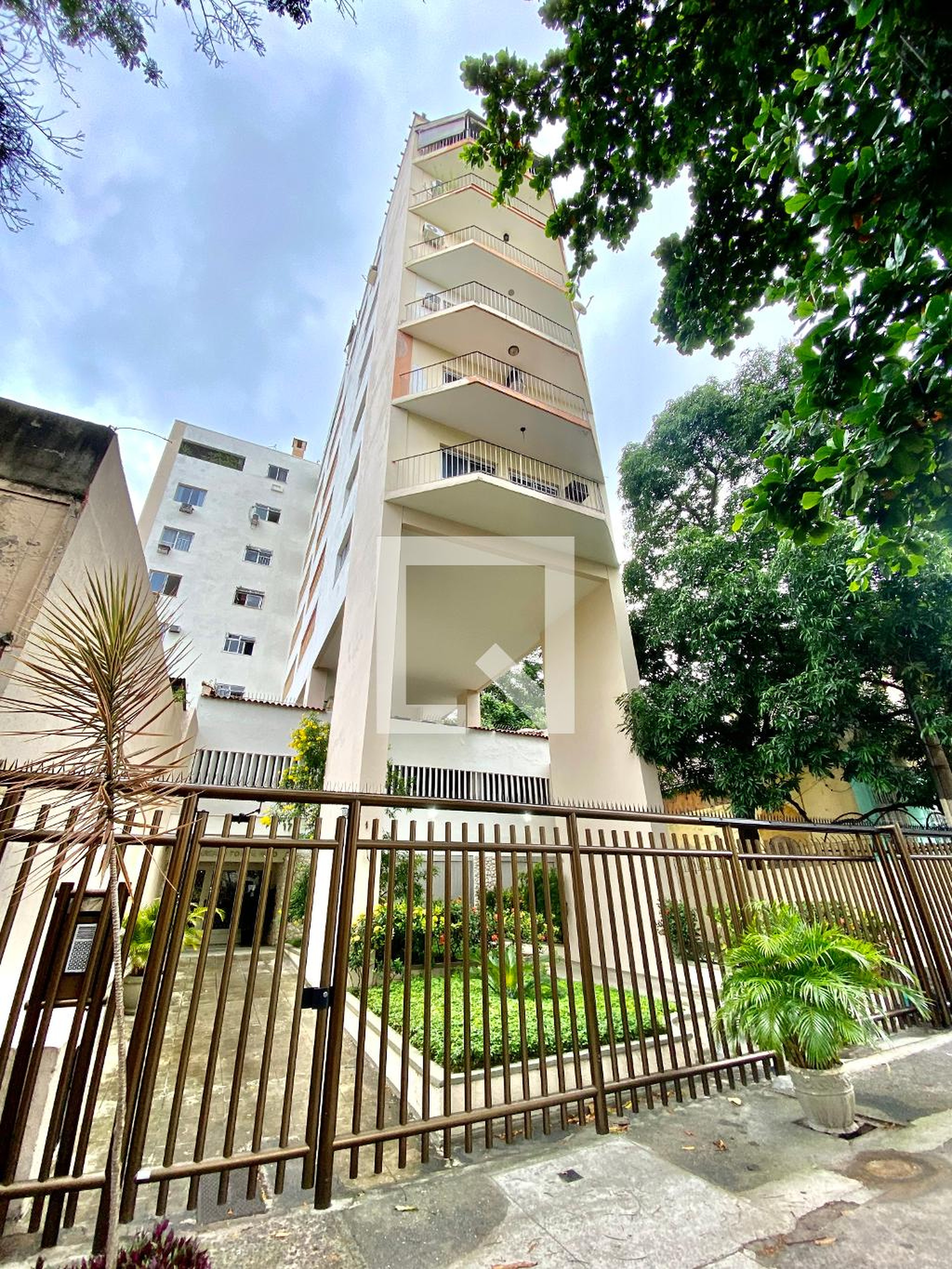 Fachada Condomínio em Rua Maria Antônia, 17