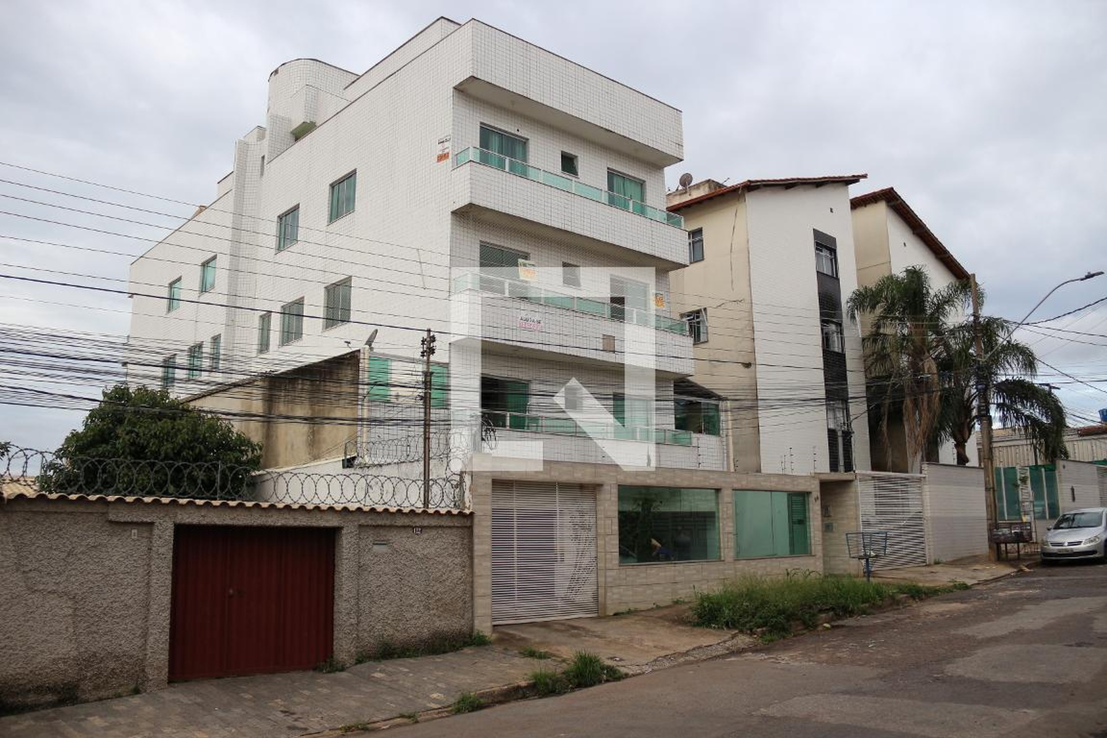 Fachada Condomínio em Rua Iguato, 110