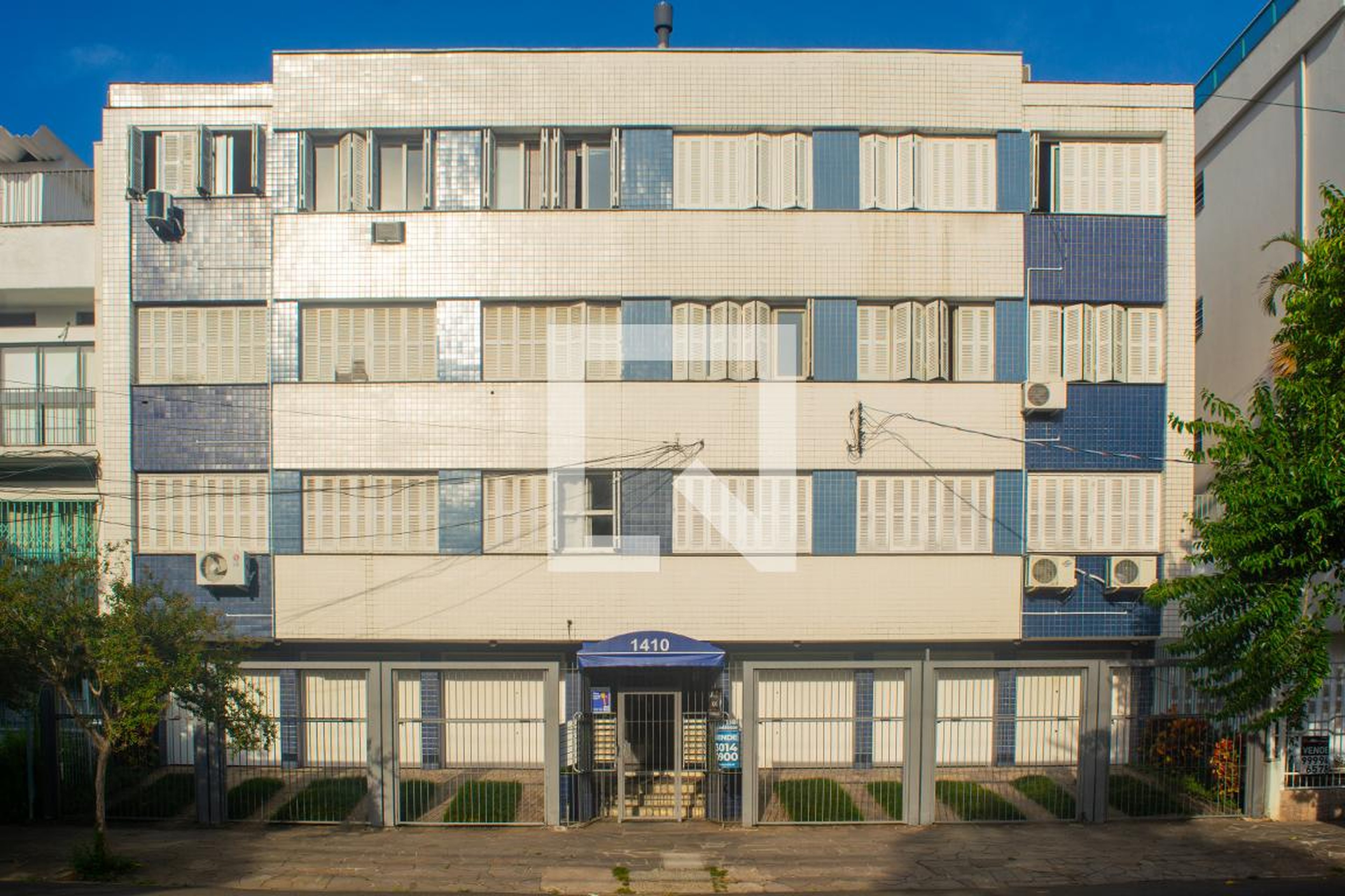 Fachada Condomínio em Rua Múcio Teixeira, 1410