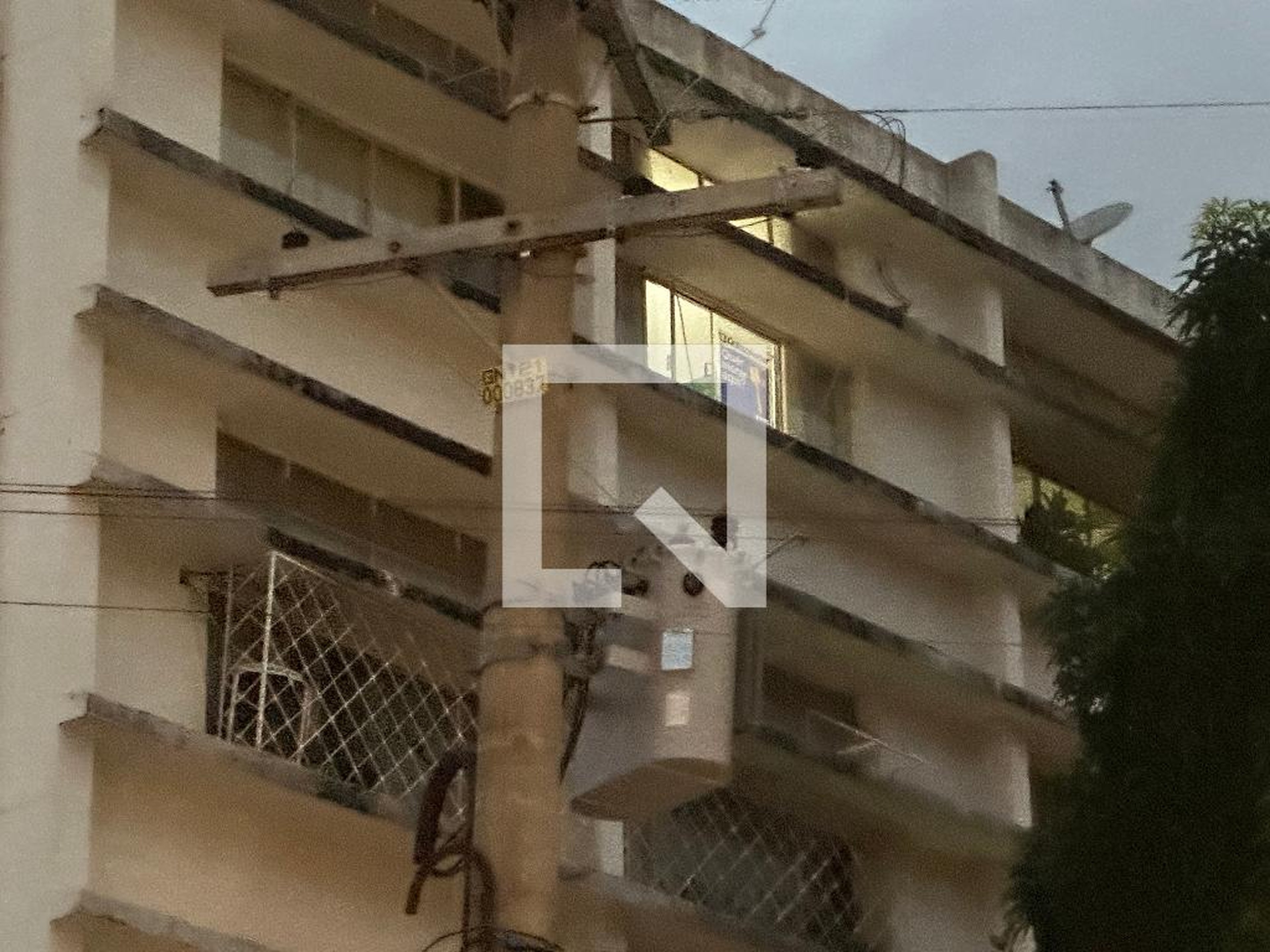 Fachada Condomínio em Rua 104, 819