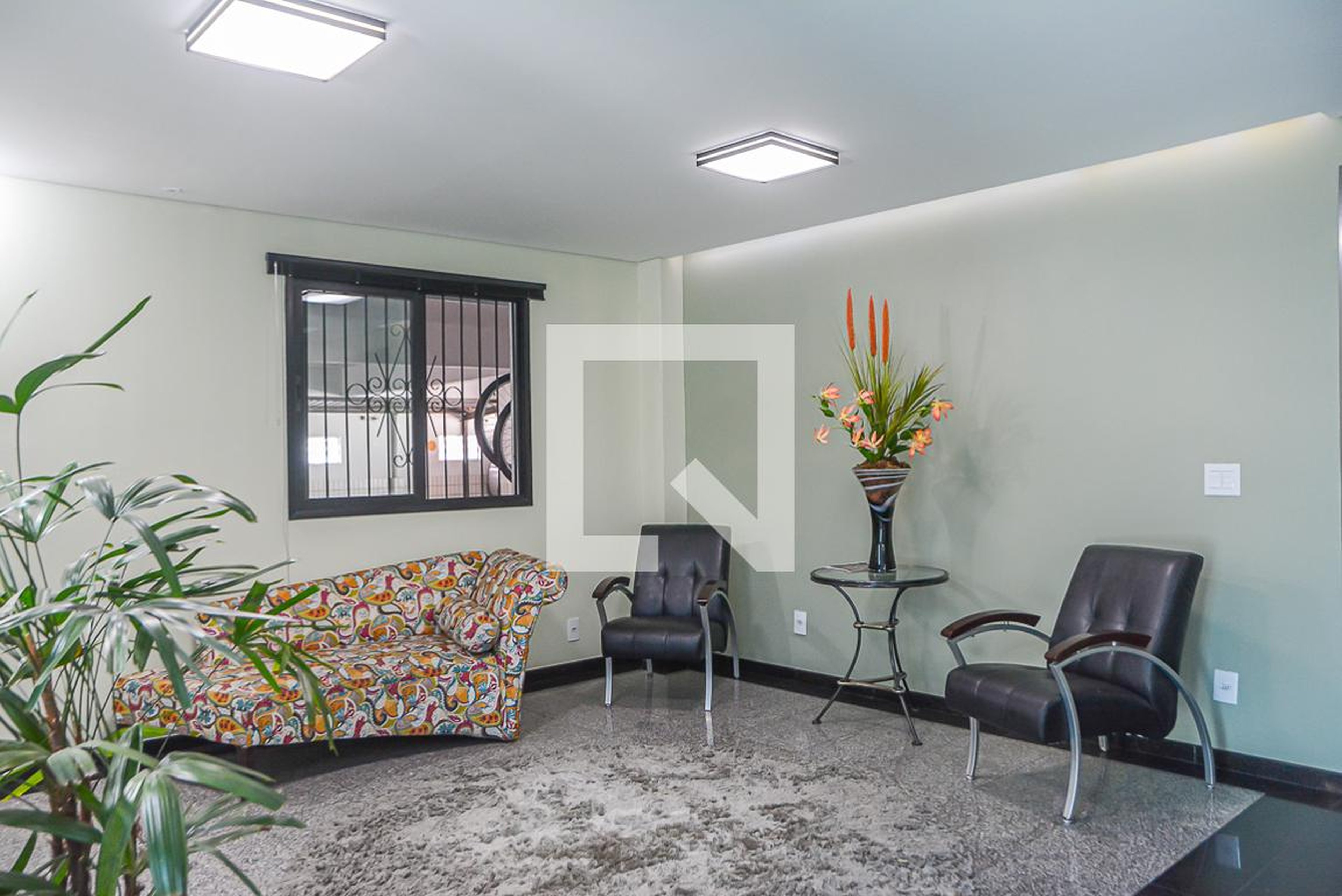 Hall de entrada - Henry Borges