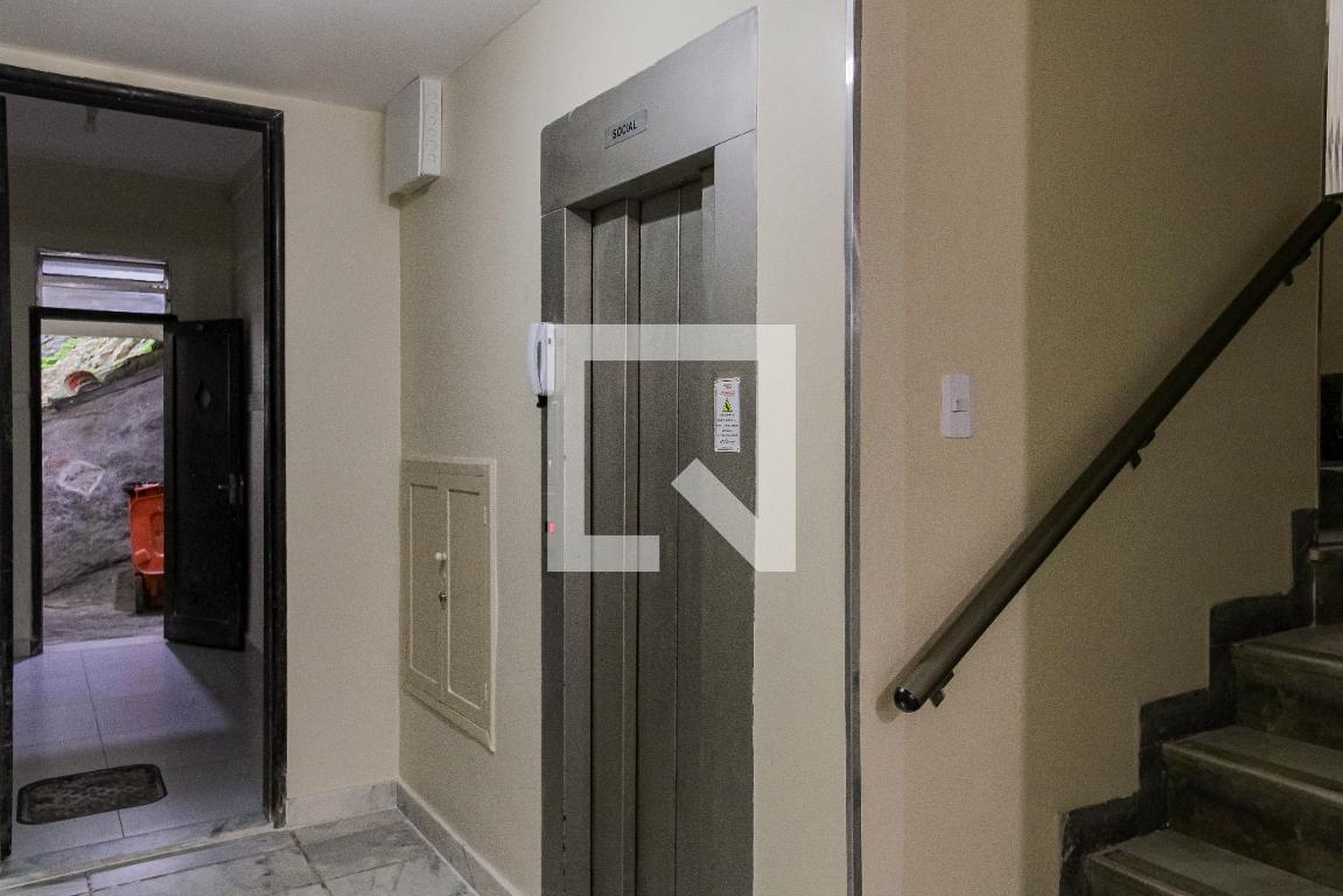 Elevador - Edifício Djalma Ulrich