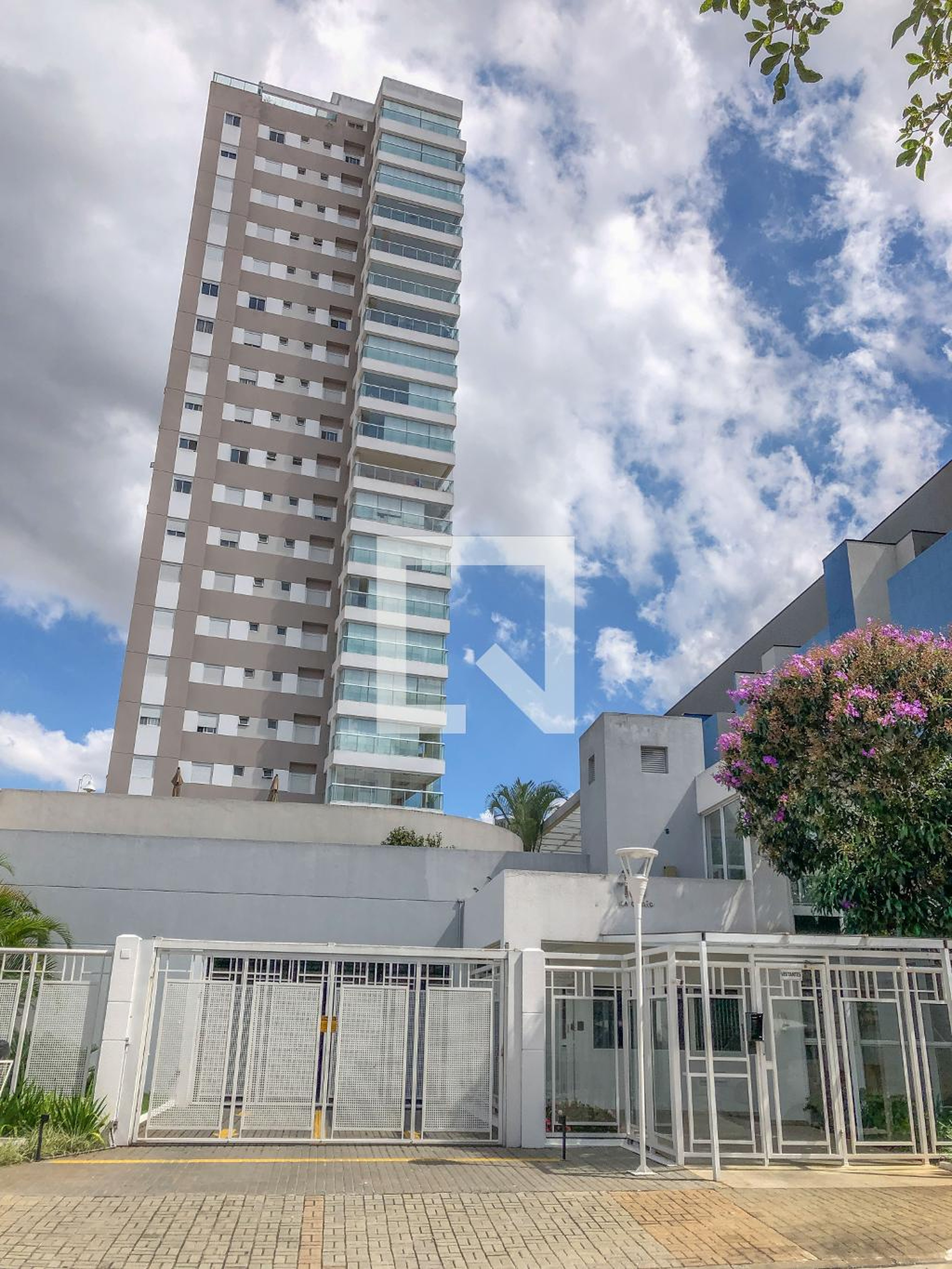 Fachada do Prédio Condomínio Aprica