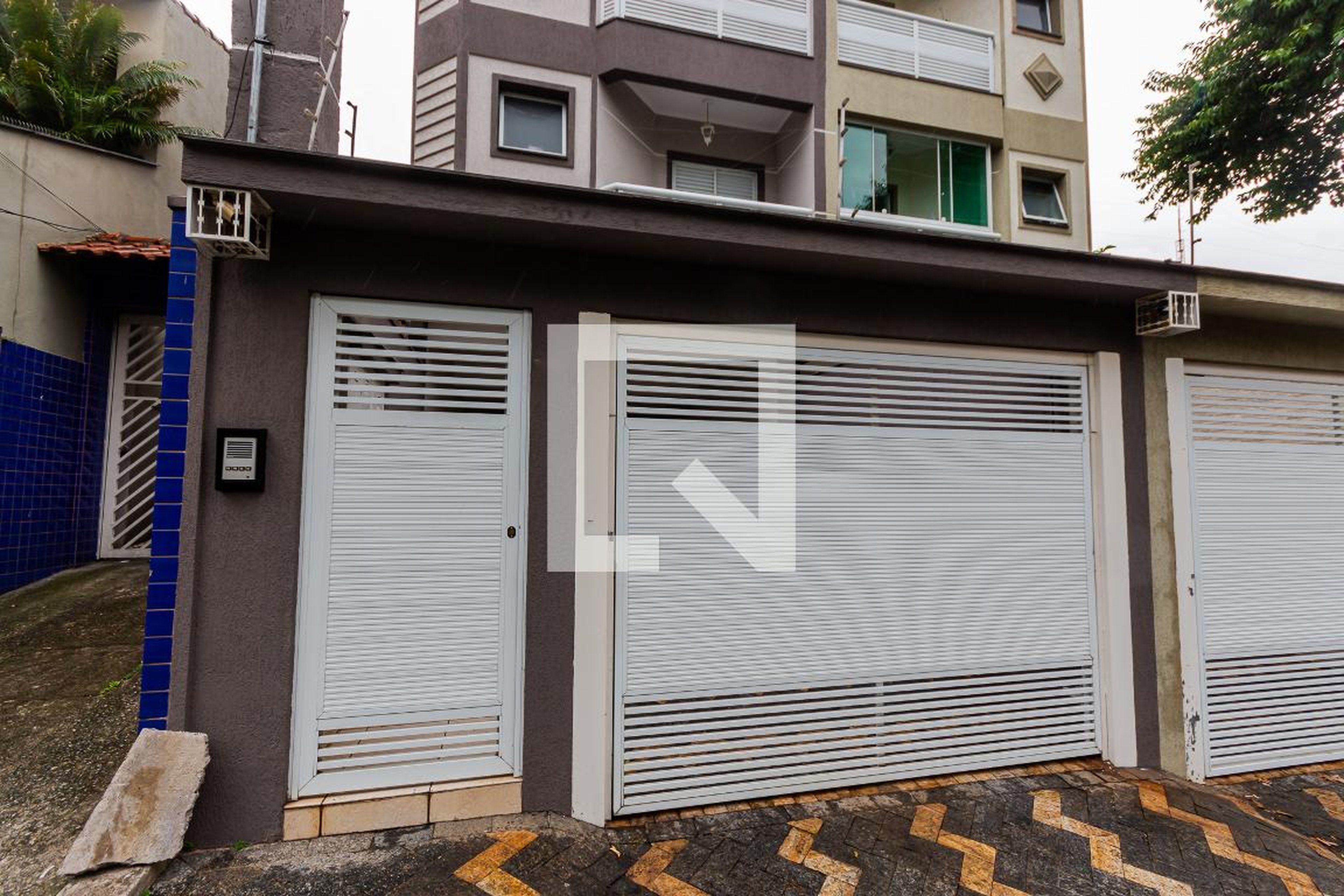 Fachada Condomínio em Rua Araci, 748