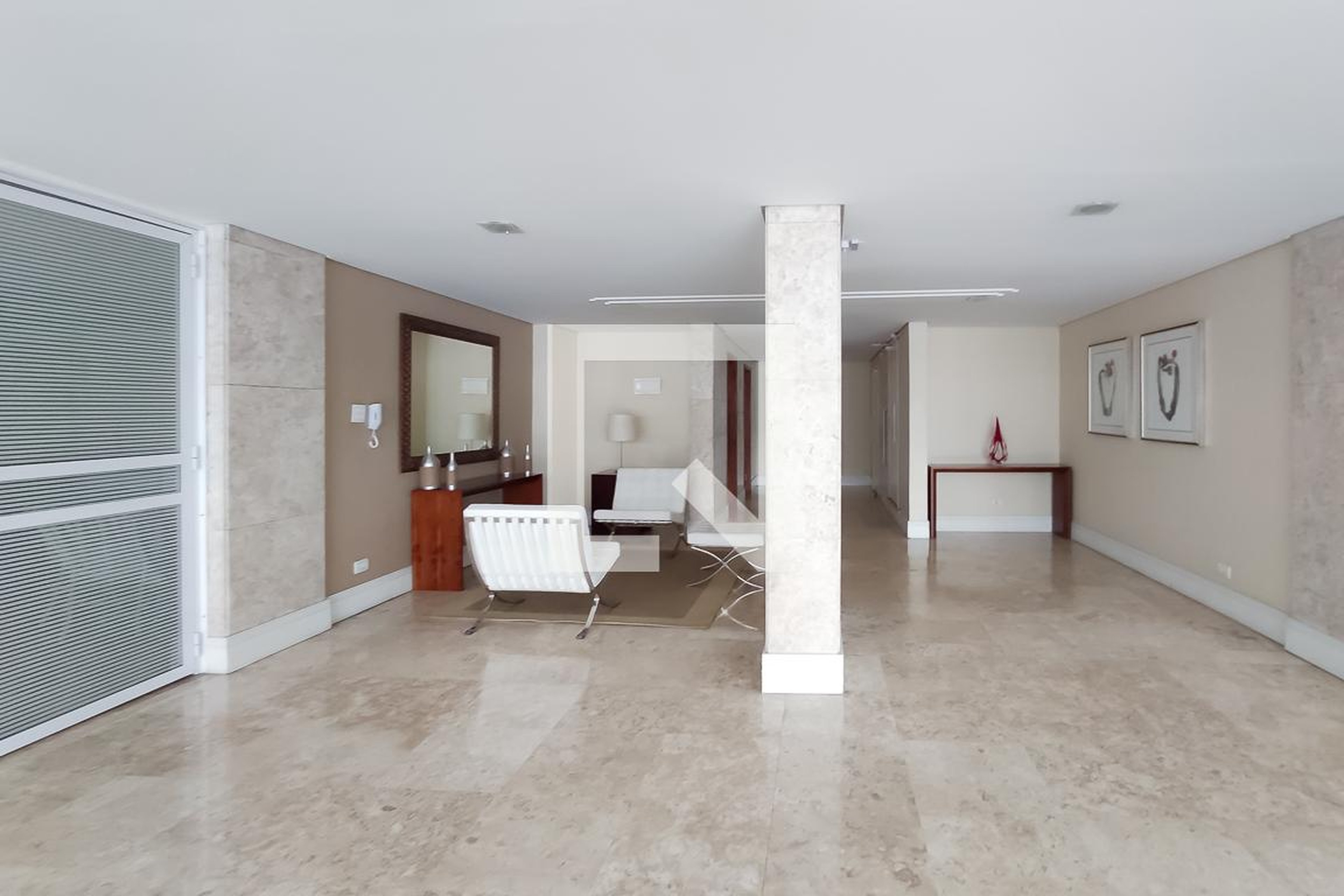 Hall Entrada - Edifício Suria