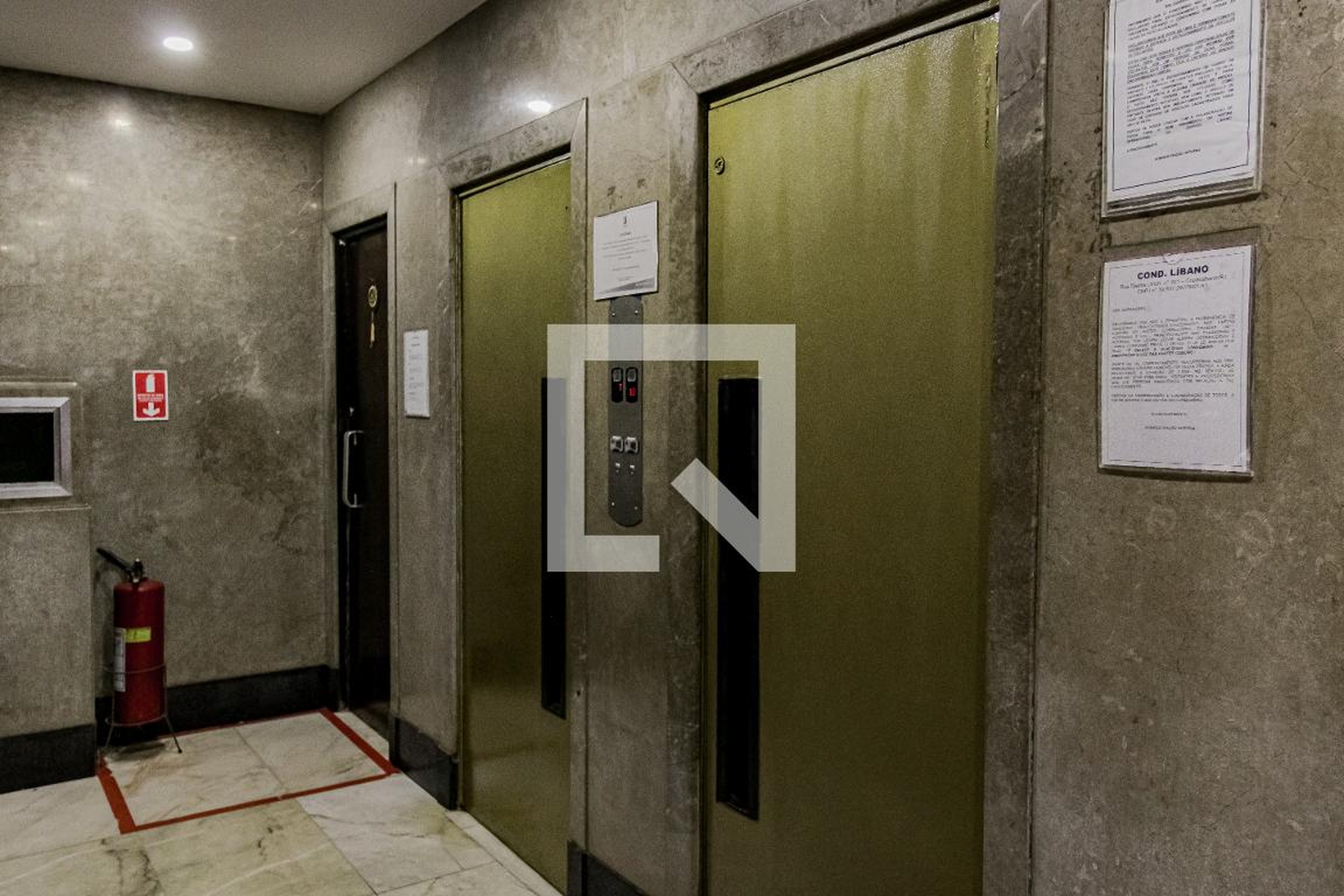 Elevador - Edifício Libano