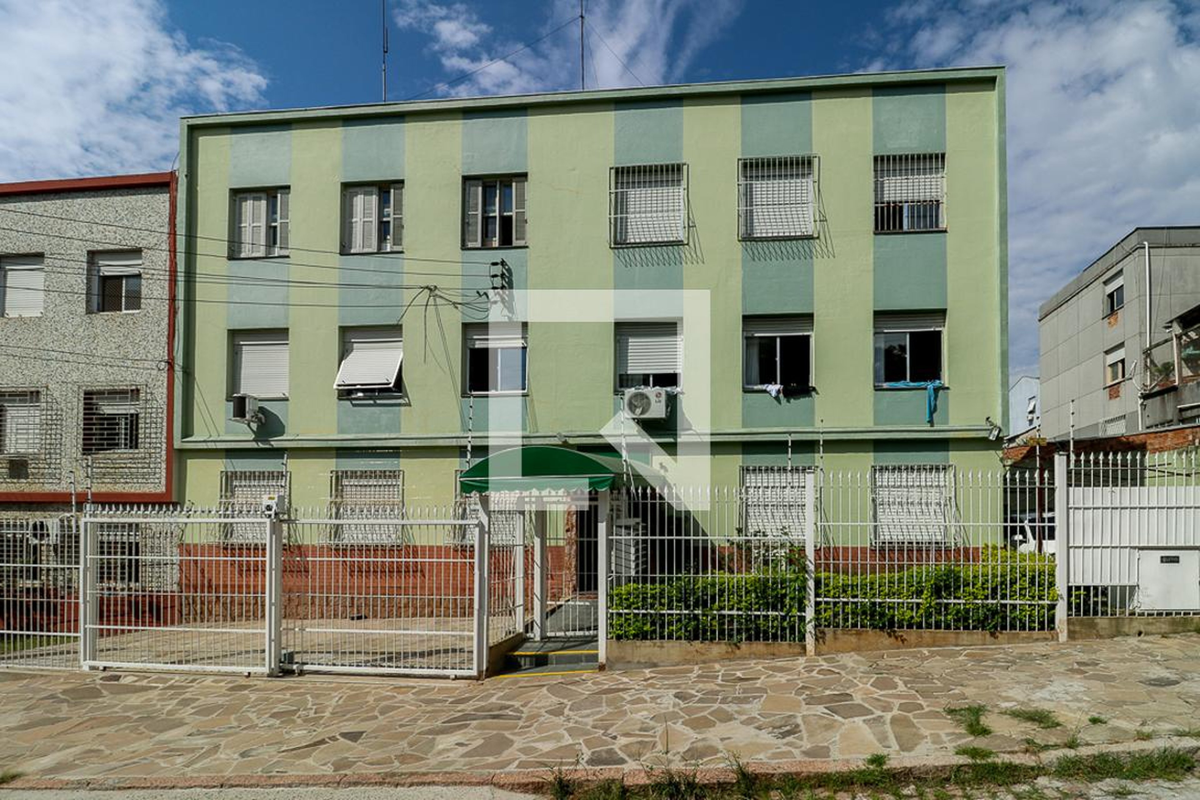 Fachada Condomínio em Rua Lasar Segall, 125